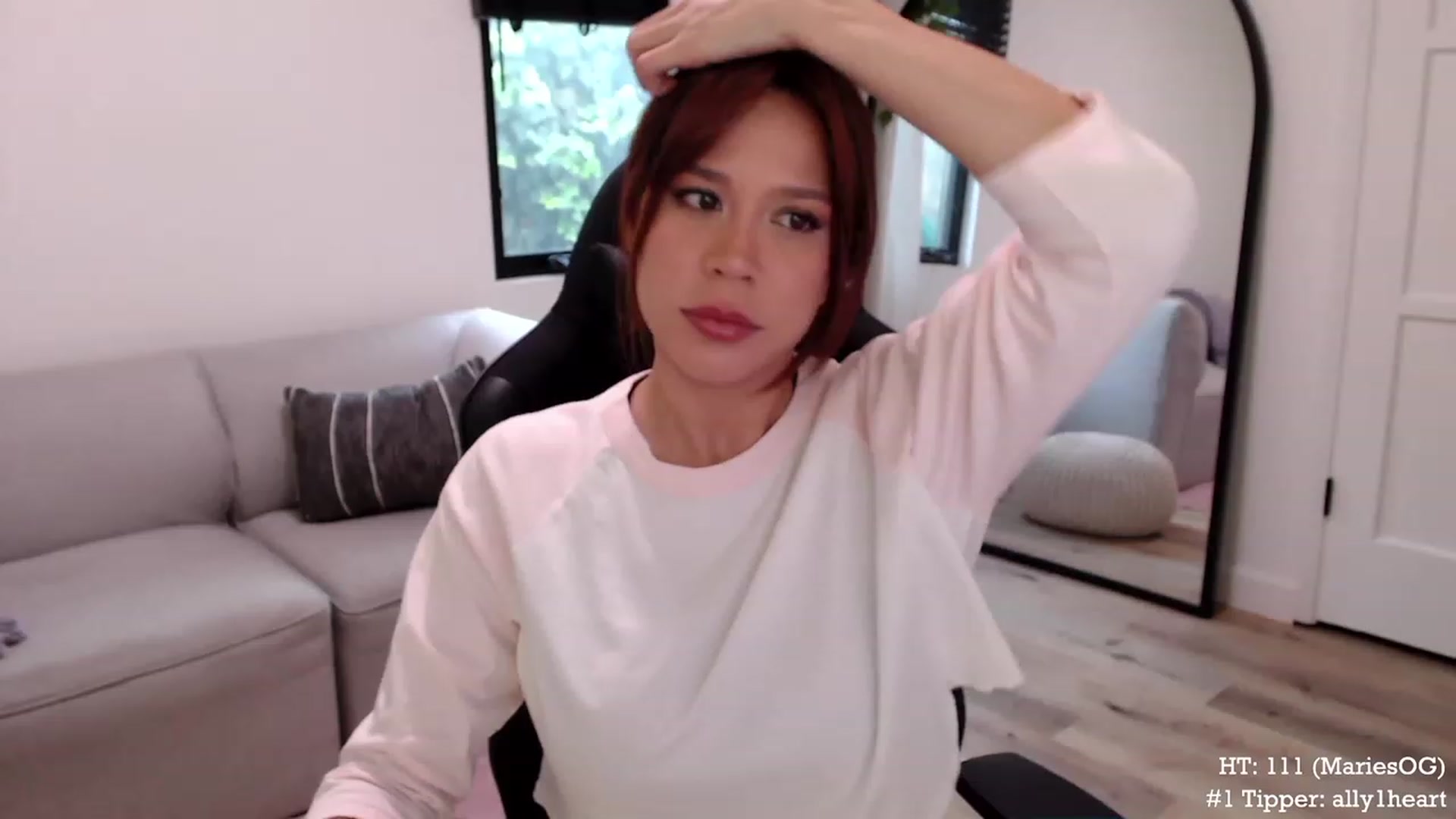 Gallery image thumbnail from Marie's myfreecams stream on, 12/06/2023, 24:01 image 4 of 20