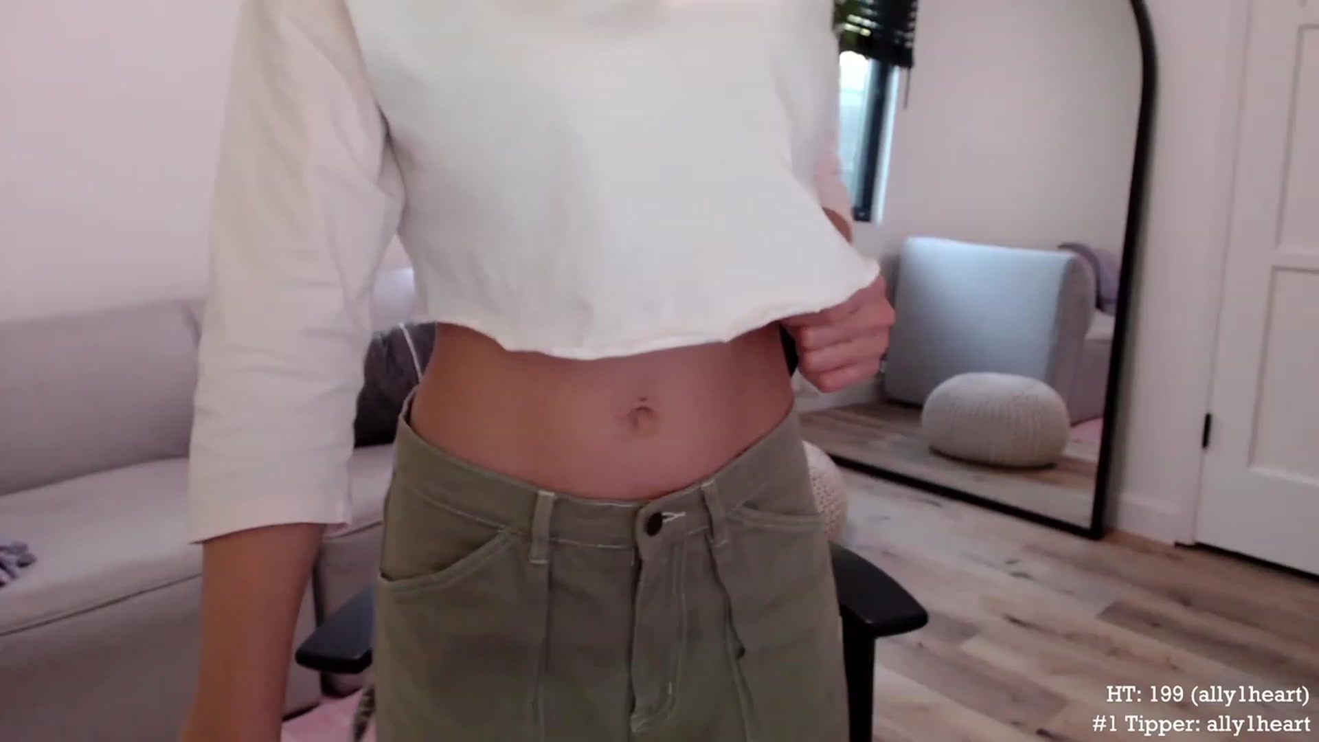Gallery image thumbnail from Marie's myfreecams stream on, 12/06/2023, 24:01 image 20 of 20