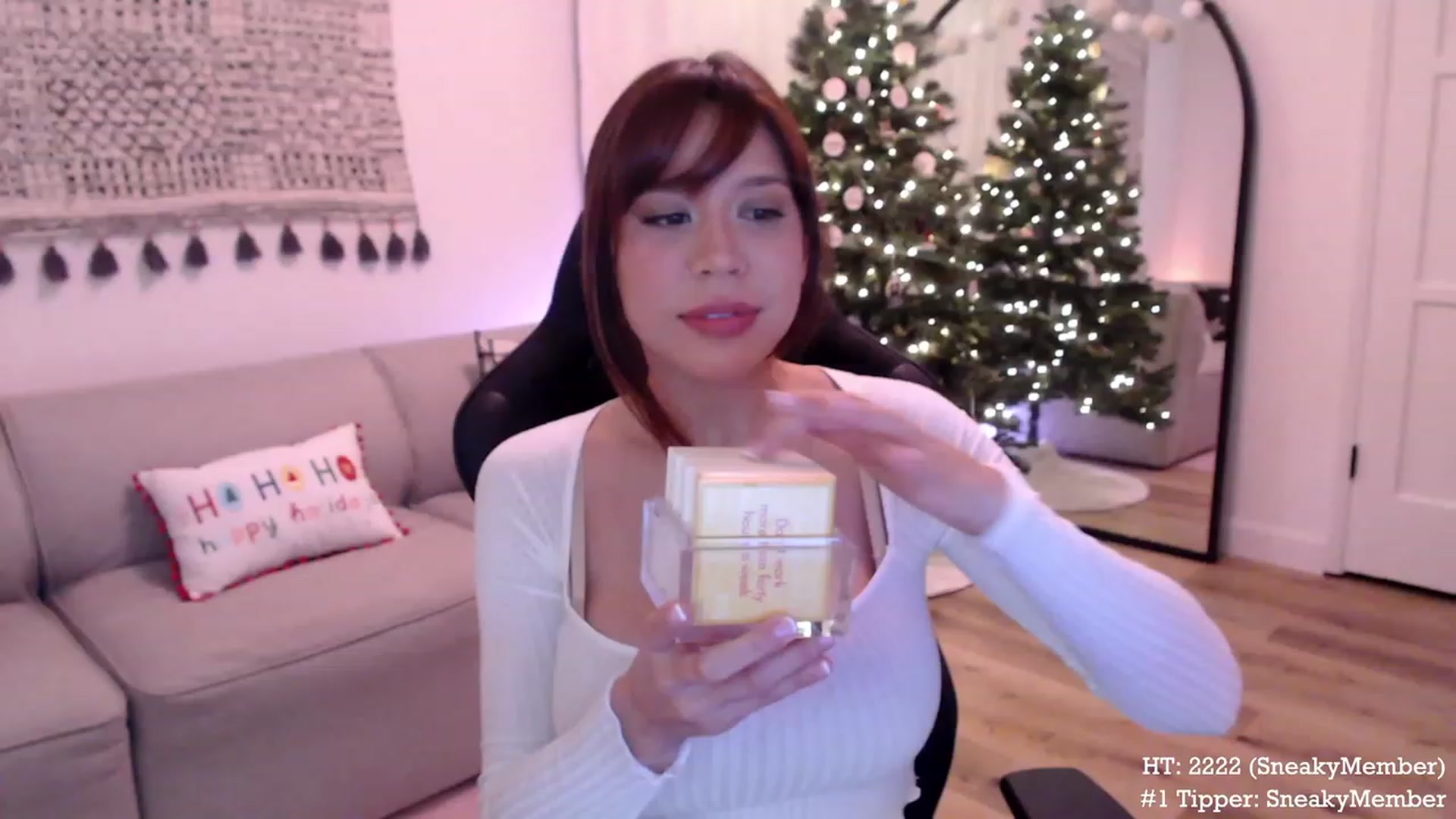 Gallery image thumbnail from Marie's myfreecams stream on, 12/09/2023, 04:56 image 7 of 20