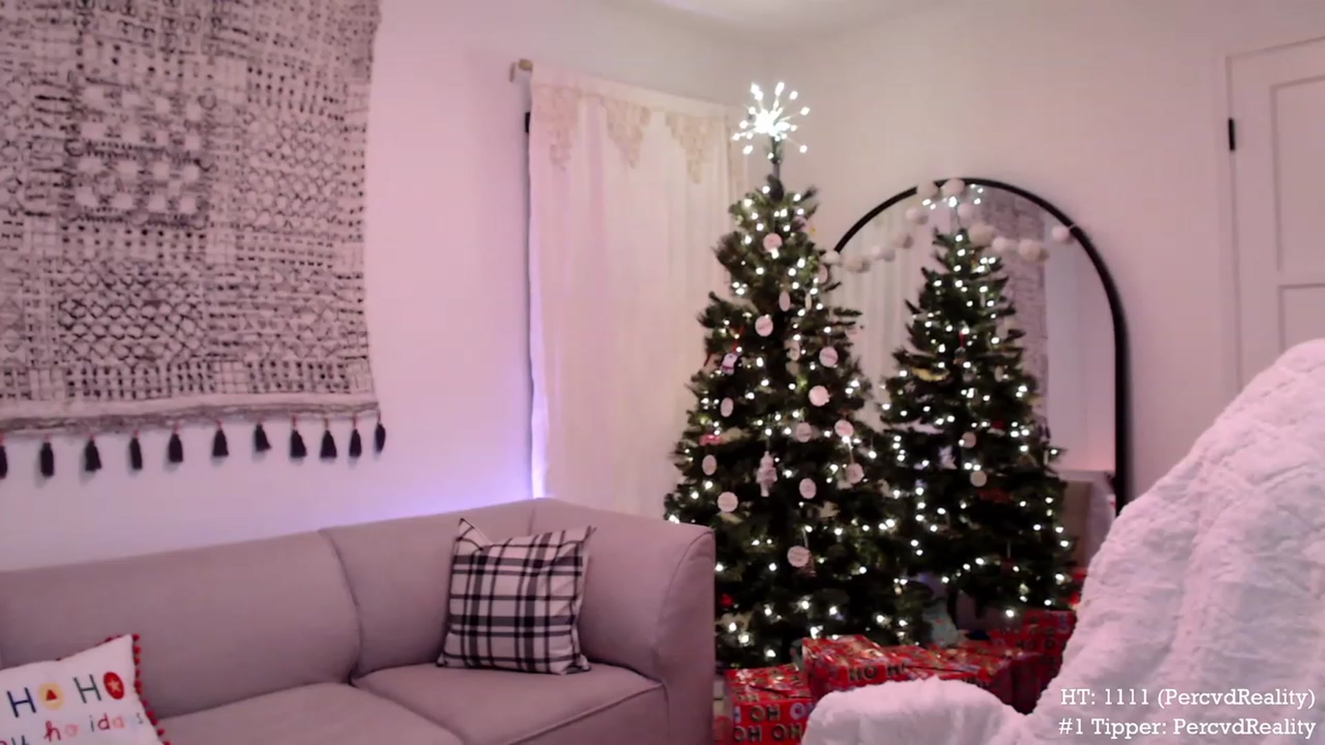 Gallery image thumbnail from Marie's myfreecams stream on, 12/22/2023, 05:45 image 8 of 20