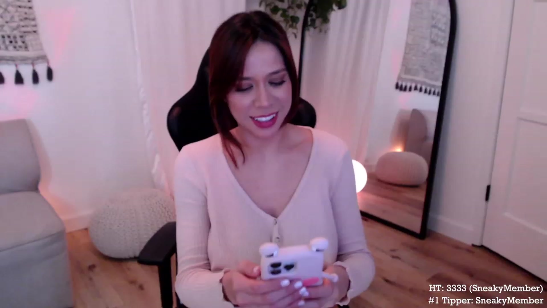 Gallery image thumbnail from Marie's myfreecams stream on, 01/06/2024, 05:53 image 11 of 20