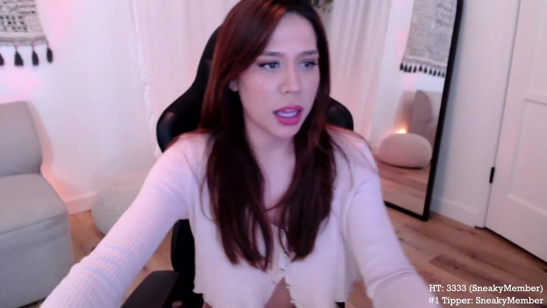 Gallery image thumbnail from Marie's myfreecams stream on, 01/06/2024, 05:53 image 13 of 20
