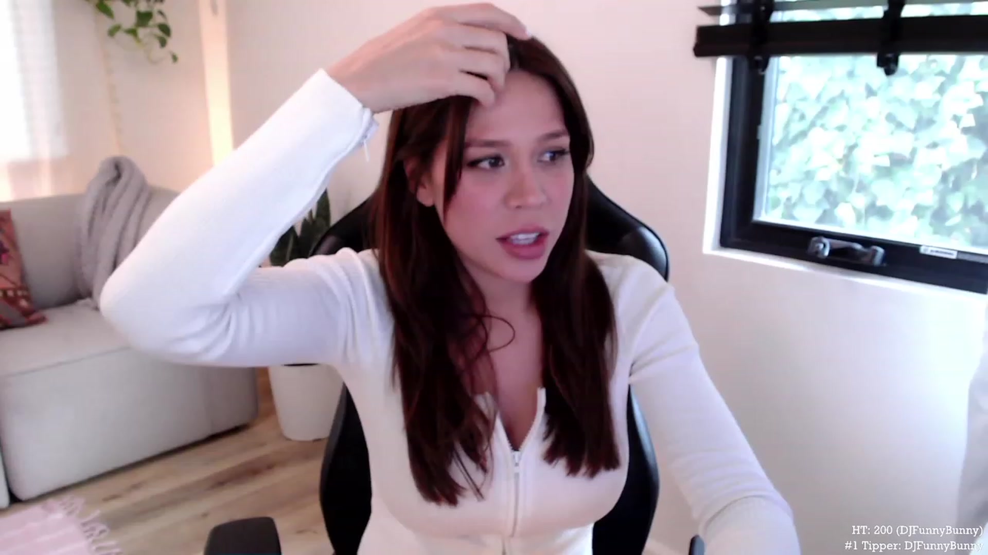 Gallery image thumbnail from Marie's myfreecams stream on, 01/26/2024, 24:56 image 11 of 20