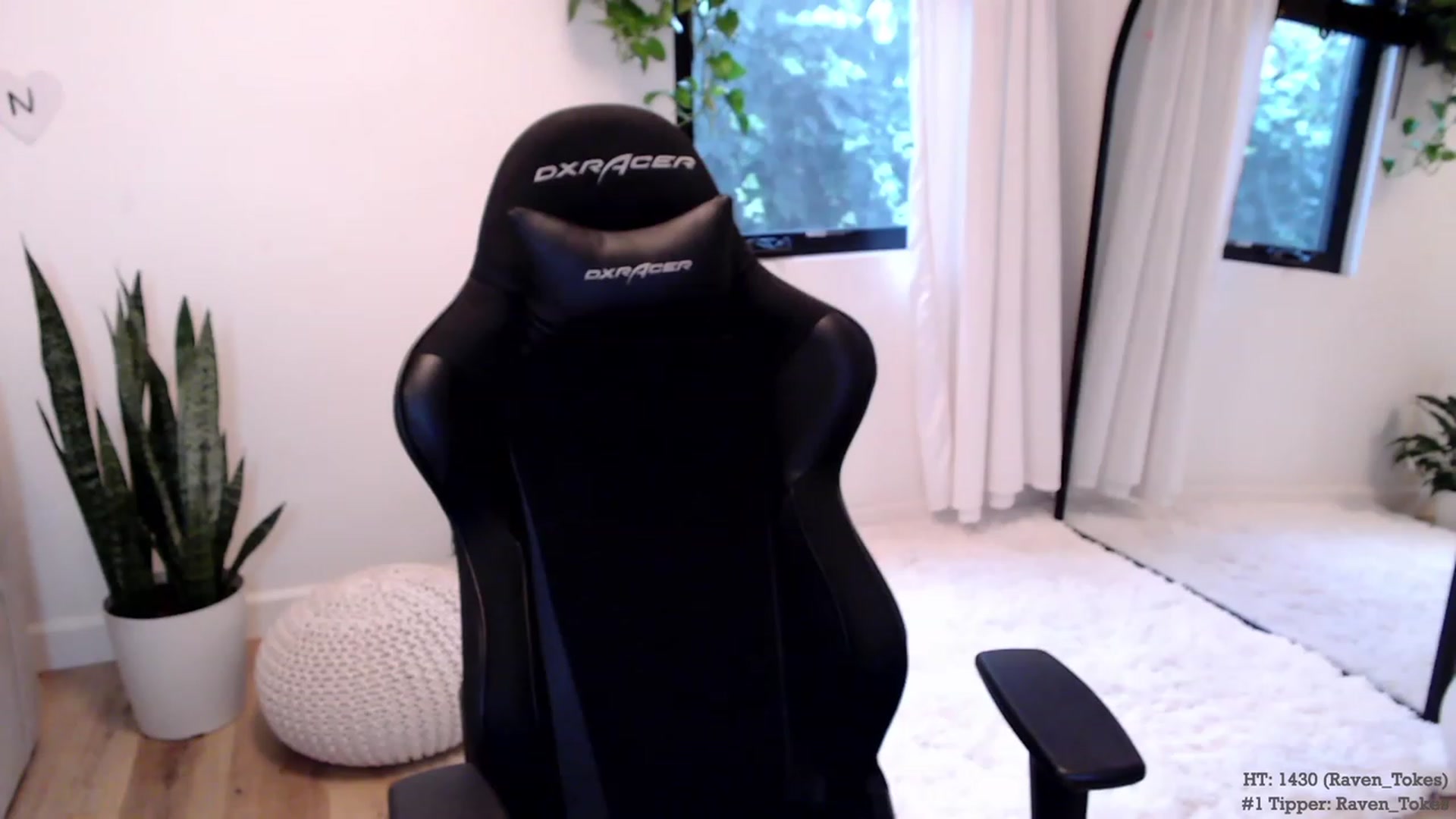 Gallery image thumbnail from Marie's myfreecams stream on, 02/08/2024, 01:16 image 15 of 20
