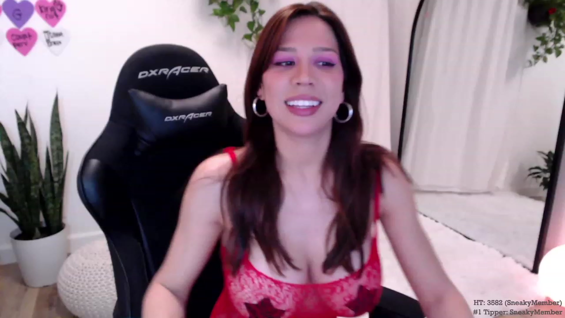 Gallery image thumbnail from Marie's myfreecams stream on, 02/10/2024, 02:45 image 16 of 20
