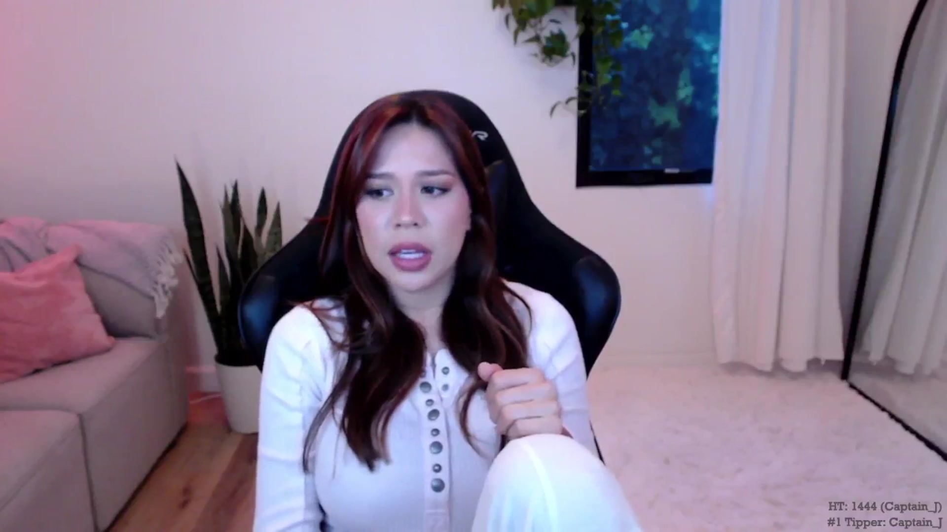 Gallery image thumbnail from Marie's myfreecams stream on, 03/08/2024, 03:05 image 10 of 20