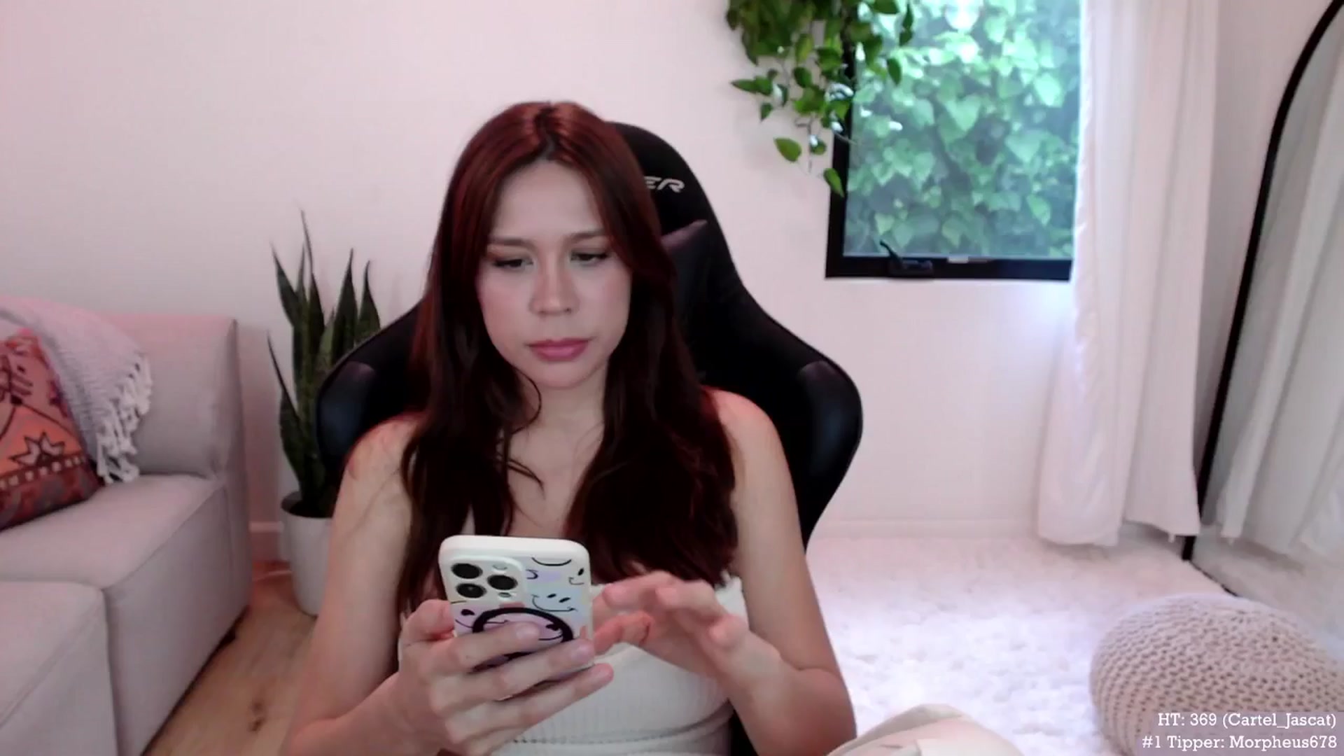 Gallery image thumbnail from Marie's myfreecams stream on, 04/25/2024, 01:58 image 11 of 20