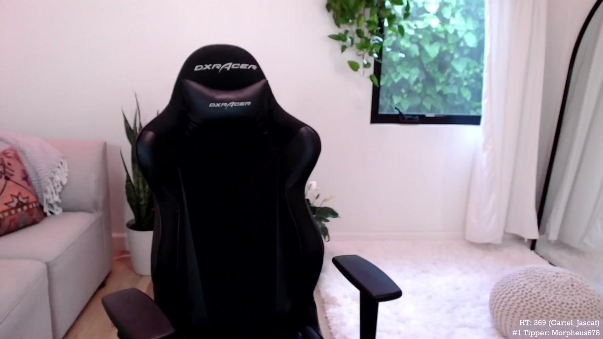 Gallery image thumbnail from Marie's myfreecams stream on, 04/25/2024, 01:58 image 13 of 20