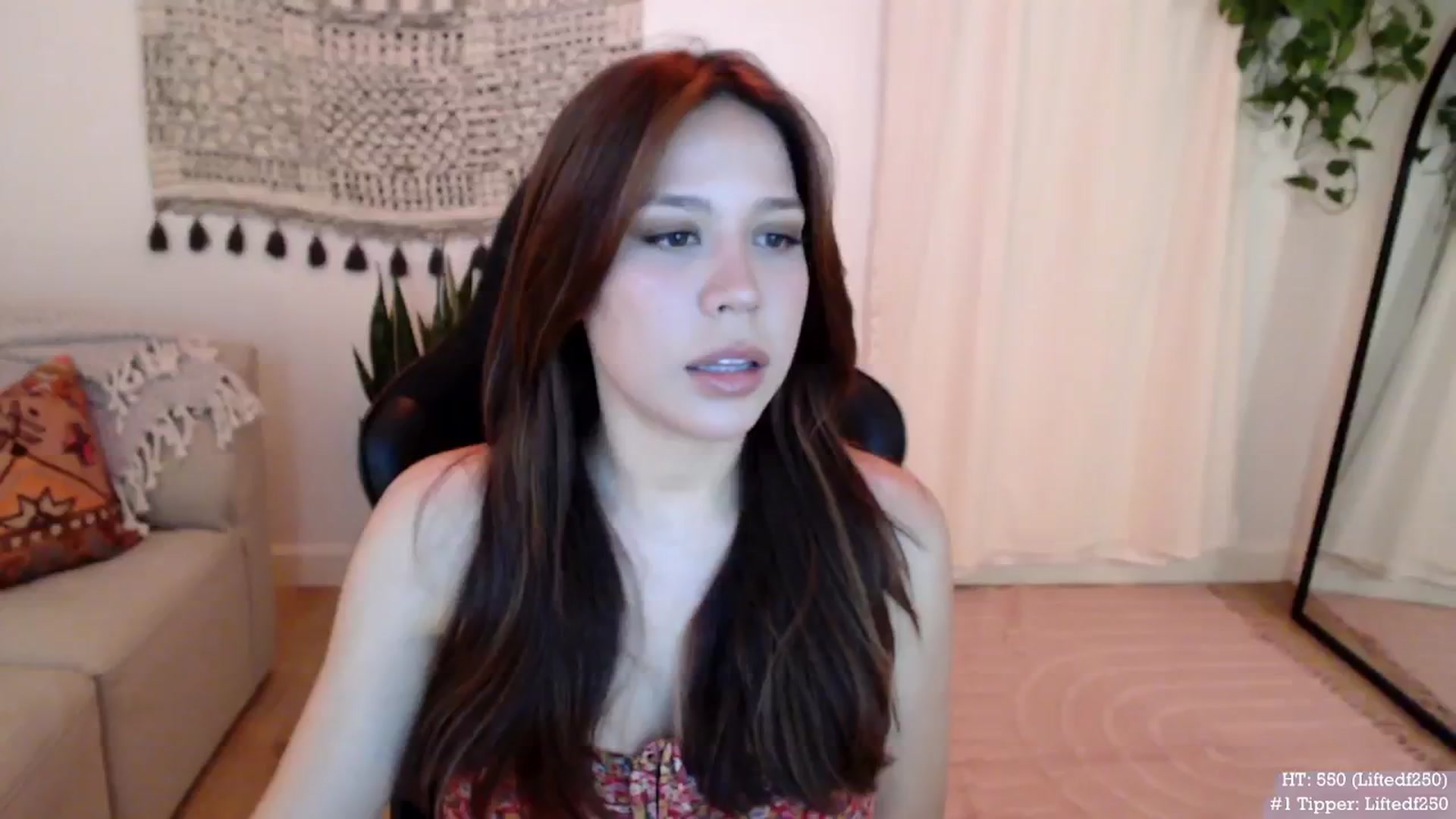 Gallery image thumbnail from Marie's myfreecams stream on, 05/09/2024, 04:07 image 8 of 20