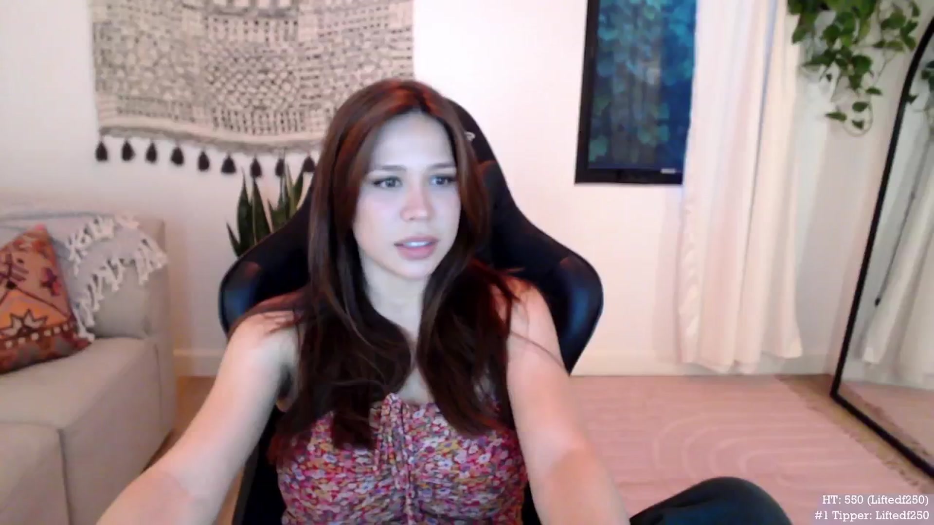 Gallery image thumbnail from Marie's myfreecams stream on, 05/09/2024, 04:07 image 4 of 20