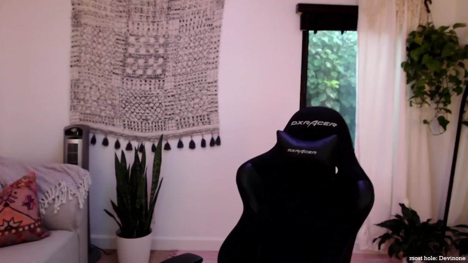 Gallery image thumbnail from Marie's myfreecams stream on, 06/05/2024, 04:12 image 7 of 20