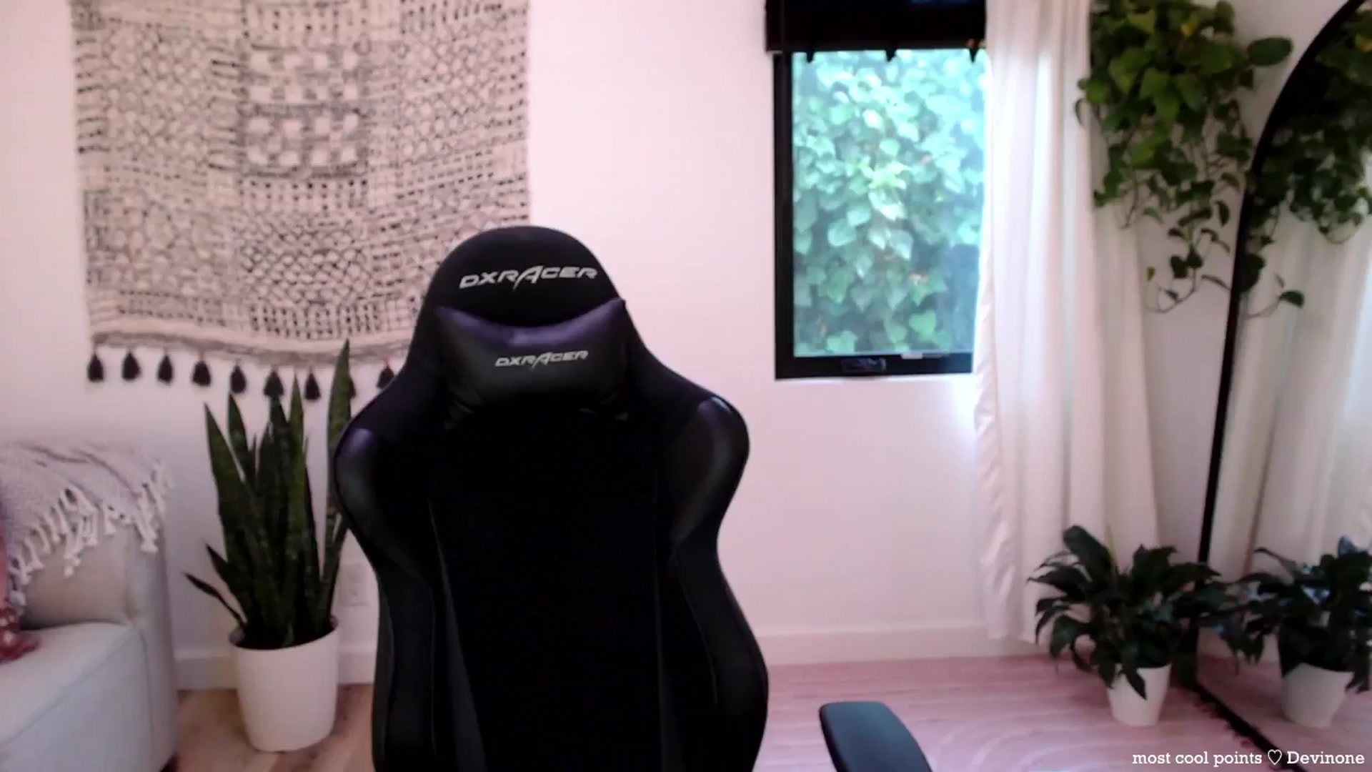 Gallery image thumbnail from Marie's myfreecams stream on, 06/14/2024, 03:51 image 6 of 20