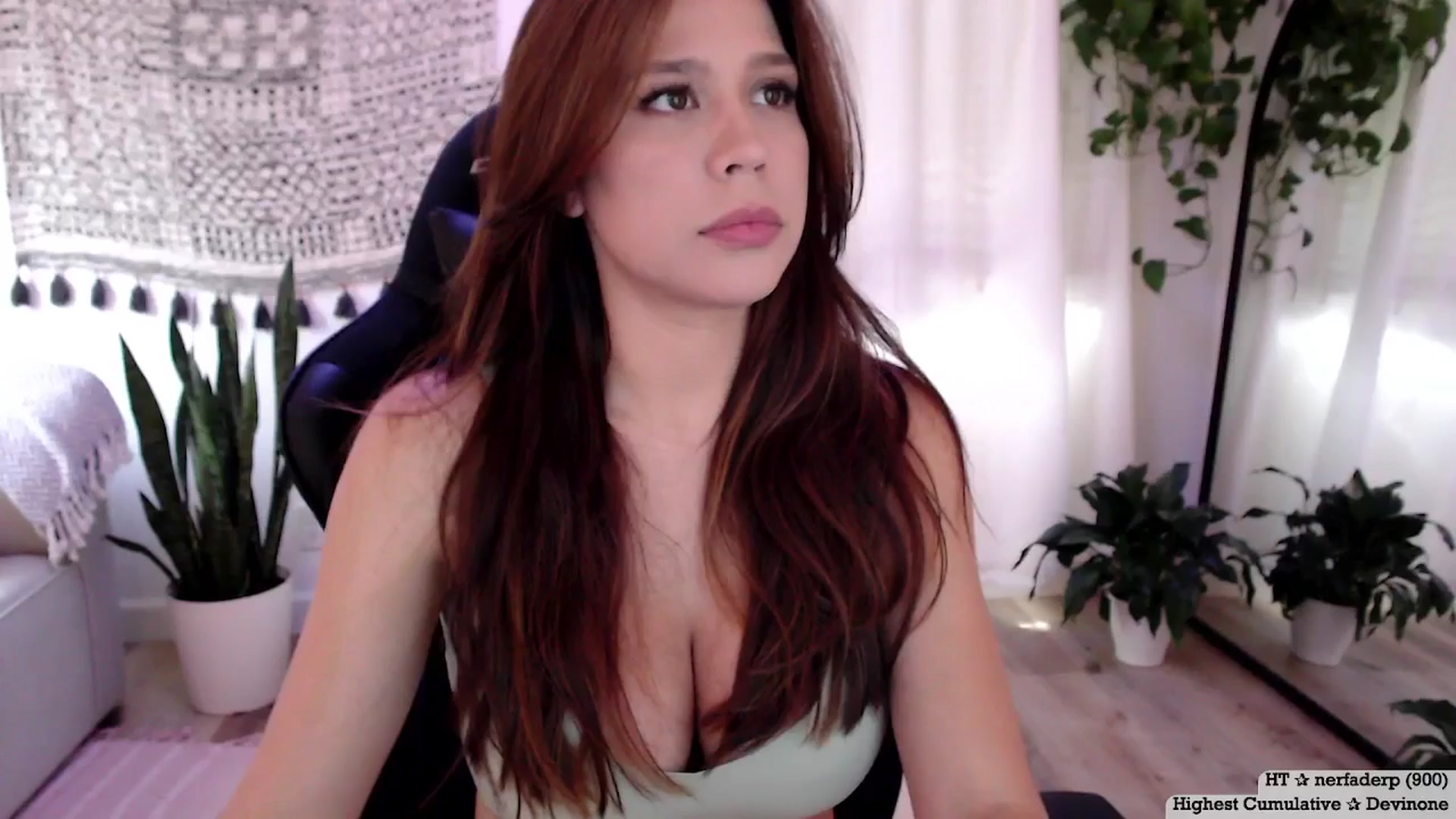 Gallery image thumbnail from Marie's myfreecams stream on, 07/17/2024, 20:19 image 12 of 20