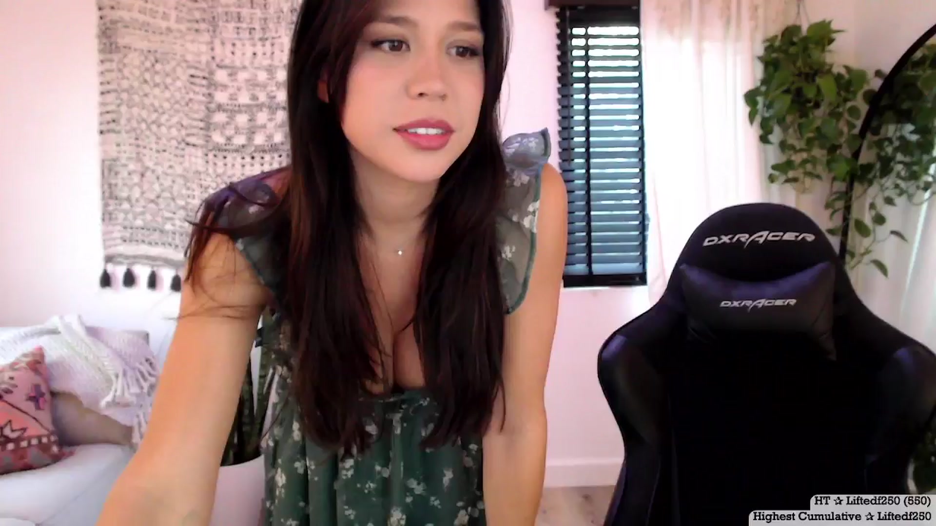 Gallery image thumbnail from Marie's myfreecams stream on, 07/30/2024, 24:48 image 18 of 20