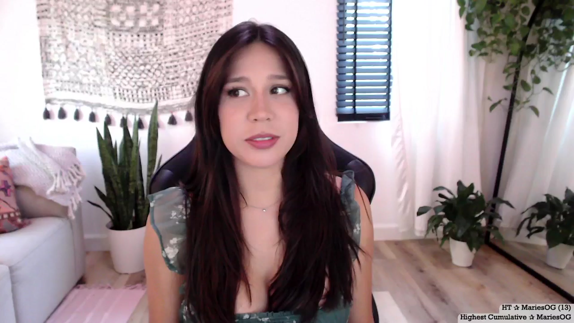 Gallery image thumbnail from Marie's myfreecams stream on, 07/30/2024, 24:48 image 1 of 20