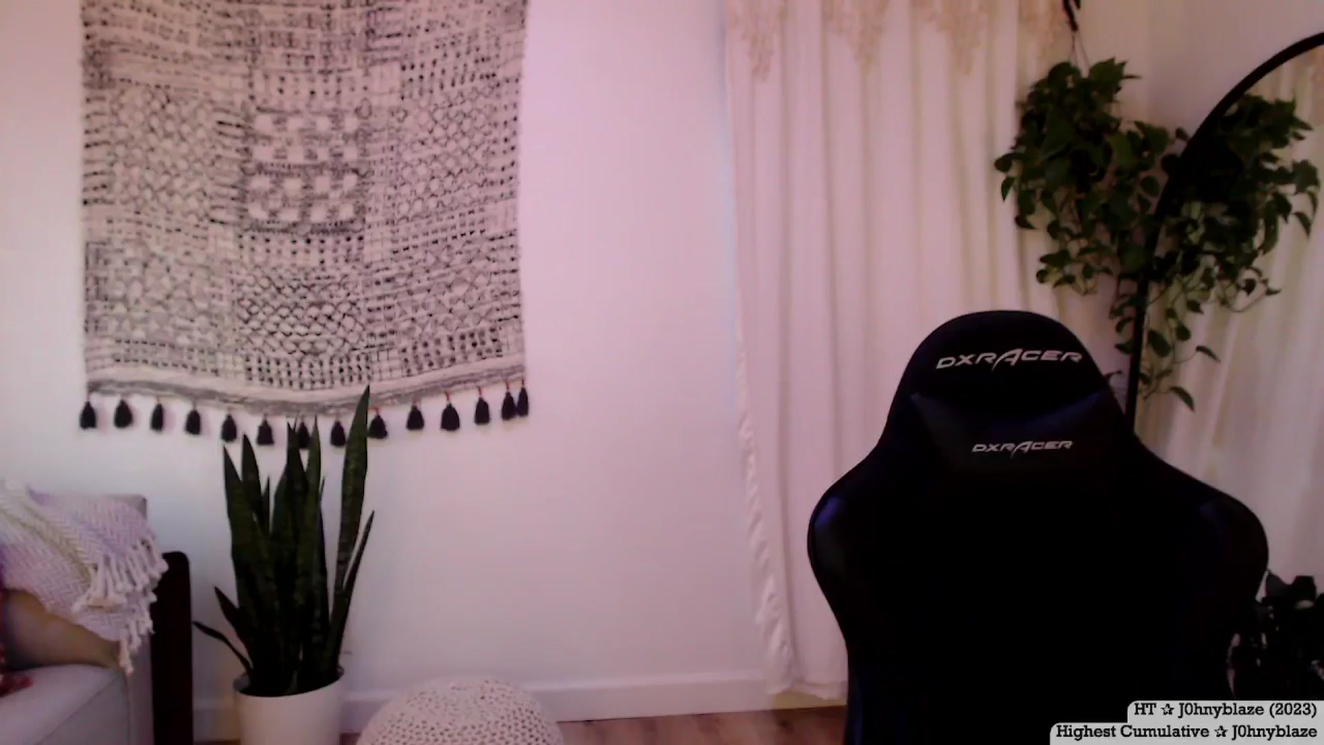 Gallery image thumbnail from Marie's myfreecams stream on, 07/31/2024, 01:11 image 14 of 20