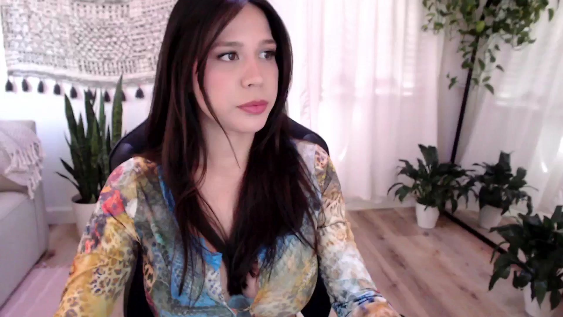 Gallery image thumbnail from Marie's myfreecams stream on, 08/09/2024, 22:35 image 9 of 20