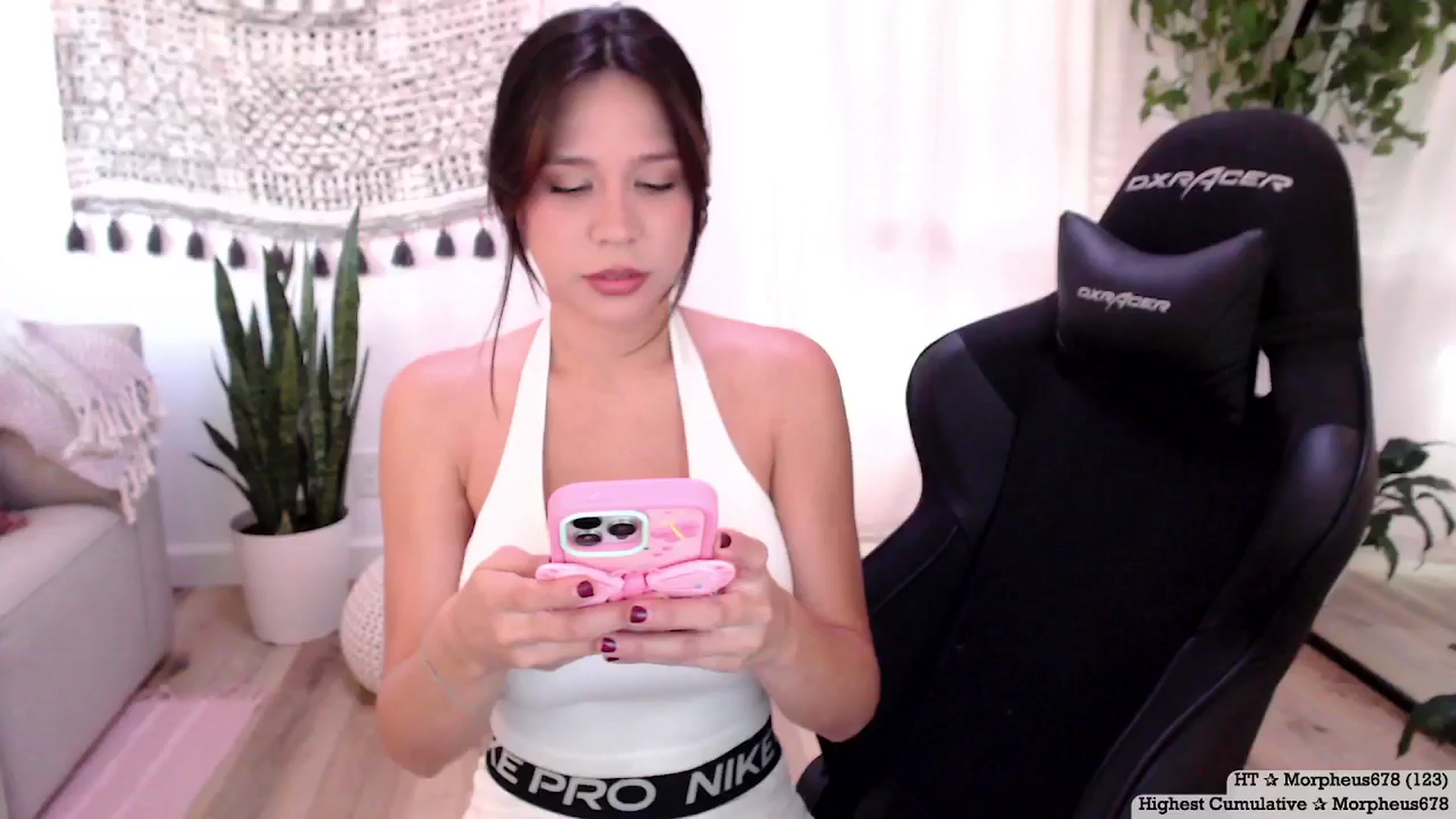 Gallery image thumbnail from Marie's myfreecams stream on, 08/14/2024, 21:56 image 11 of 20