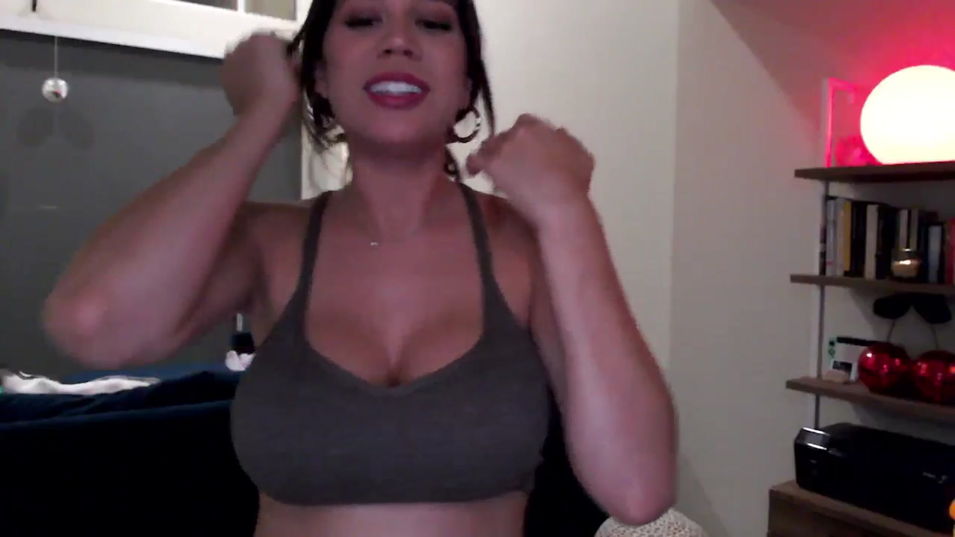 Gallery image thumbnail from Marie's myfreecams stream on, 09/14/2024, 03:45 image 14 of 20