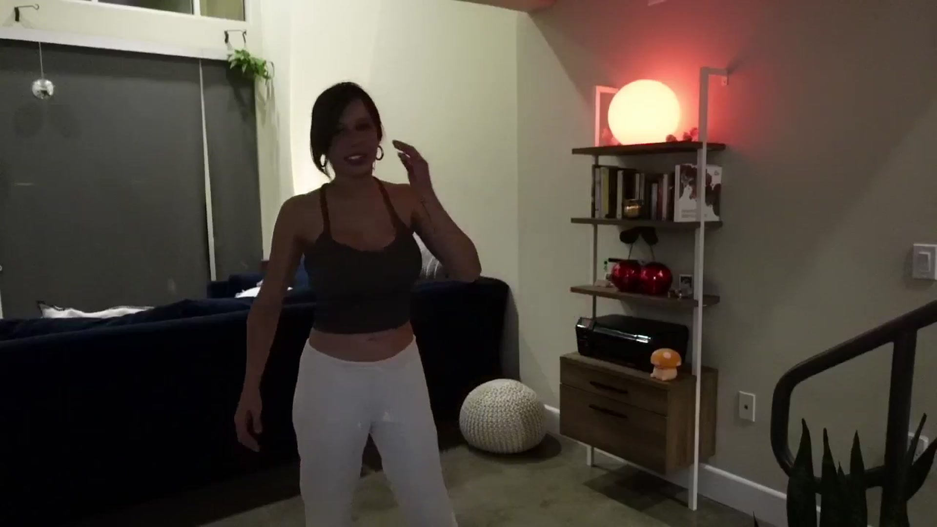 Gallery image thumbnail from Marie's myfreecams stream on, 09/14/2024, 03:45 image 8 of 20