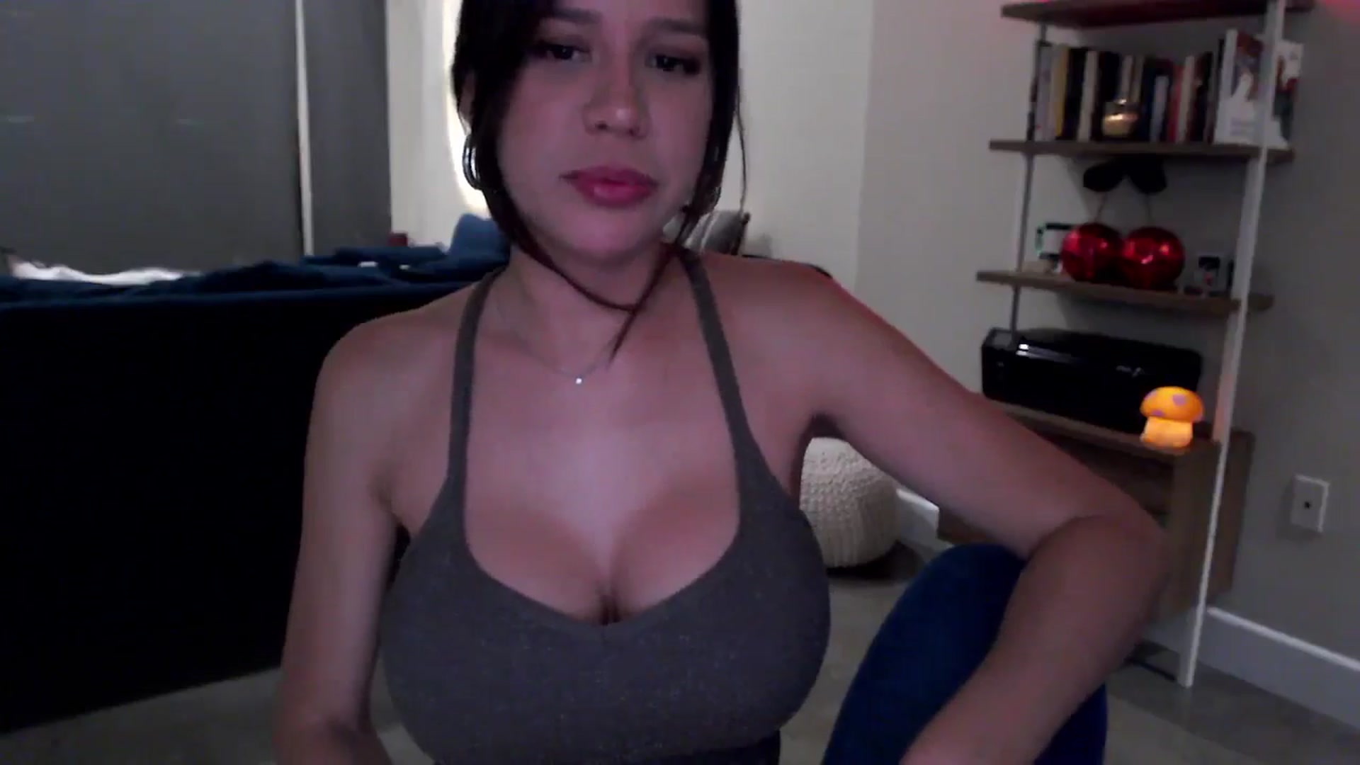 Gallery image thumbnail from Marie's myfreecams stream on, 09/14/2024, 03:45 image 18 of 20