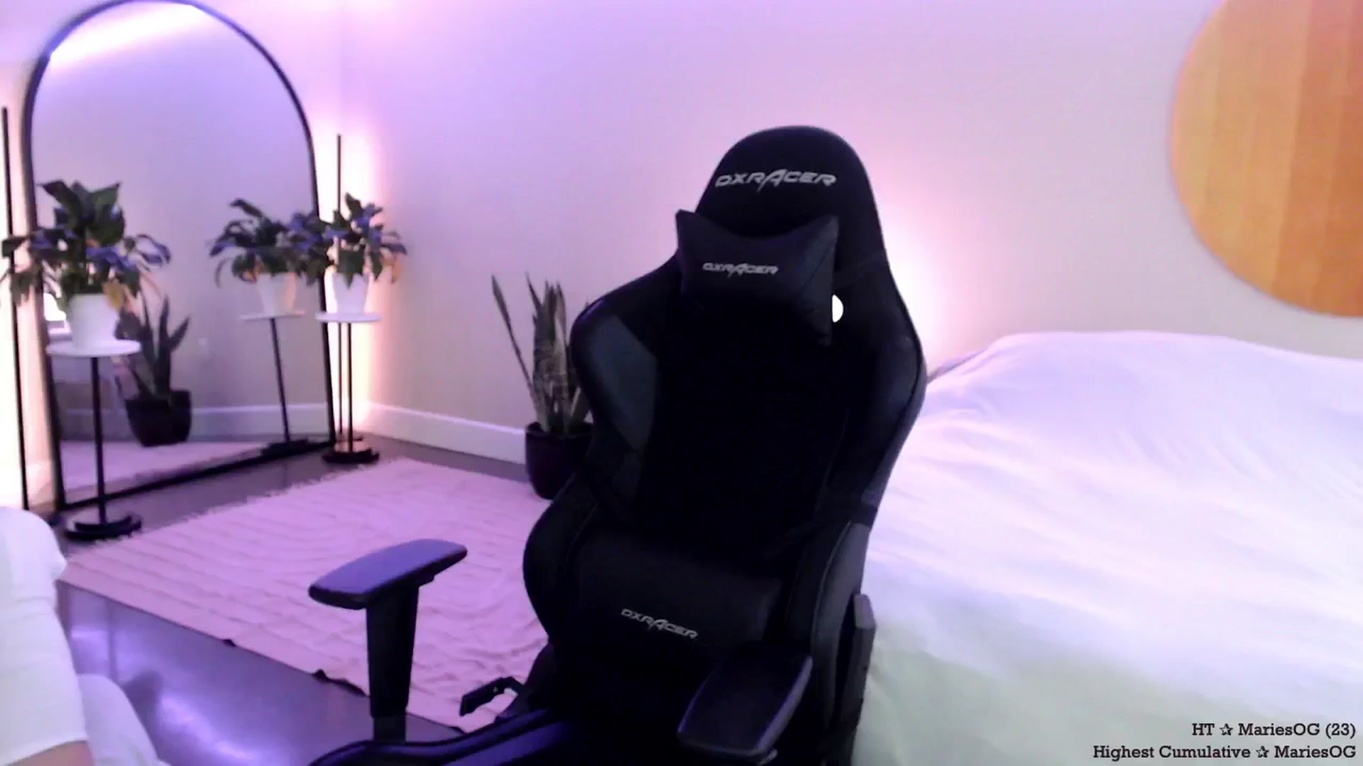 Gallery image thumbnail from Marie's myfreecams stream on, 09/27/2024, 01:02 image 3 of 20