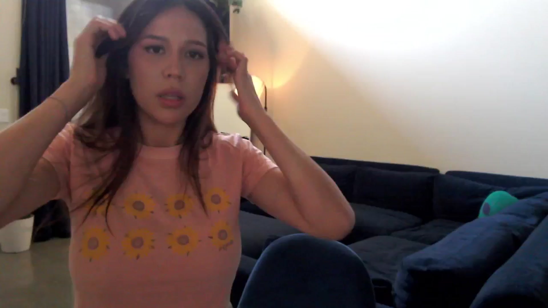Gallery image thumbnail from Marie's myfreecams stream on, 11/12/2024, 21:14 image 9 of 20