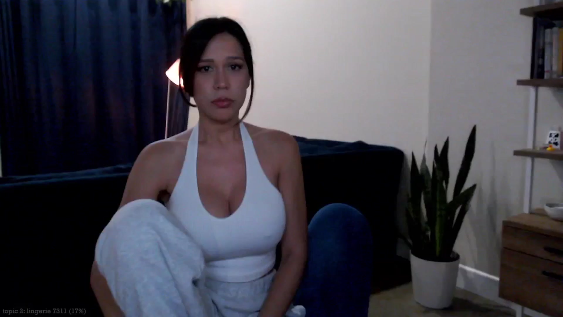 Gallery image thumbnail from Marie's myfreecams stream on, 11/27/2024, 01:26 image 12 of 20