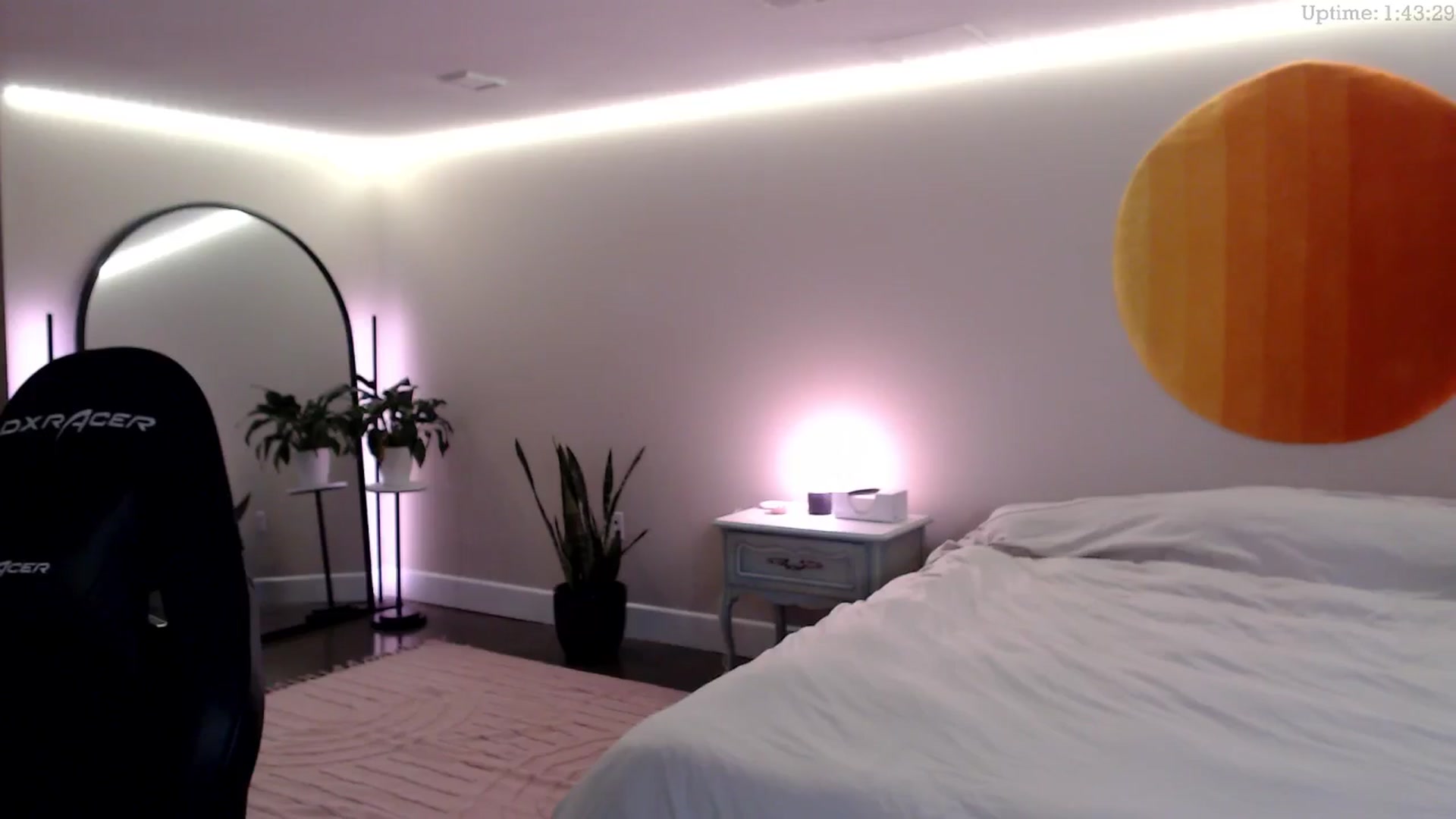 Gallery image thumbnail from Marie's myfreecams stream on, 12/13/2024, 24:01 image 4 of 20