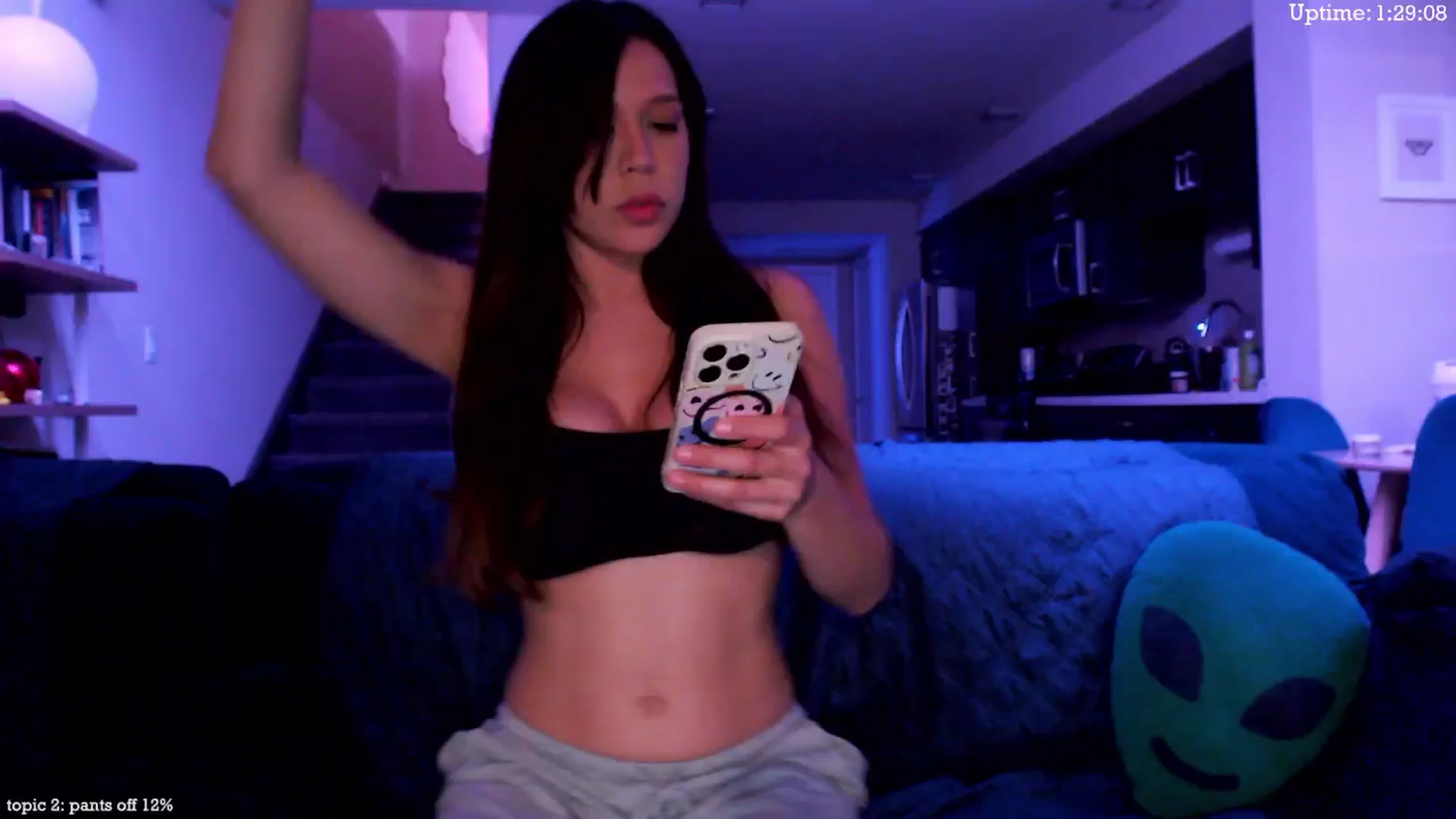 Gallery image thumbnail from Marie's myfreecams stream on, 01/11/2025, 04:31 image 16 of 20