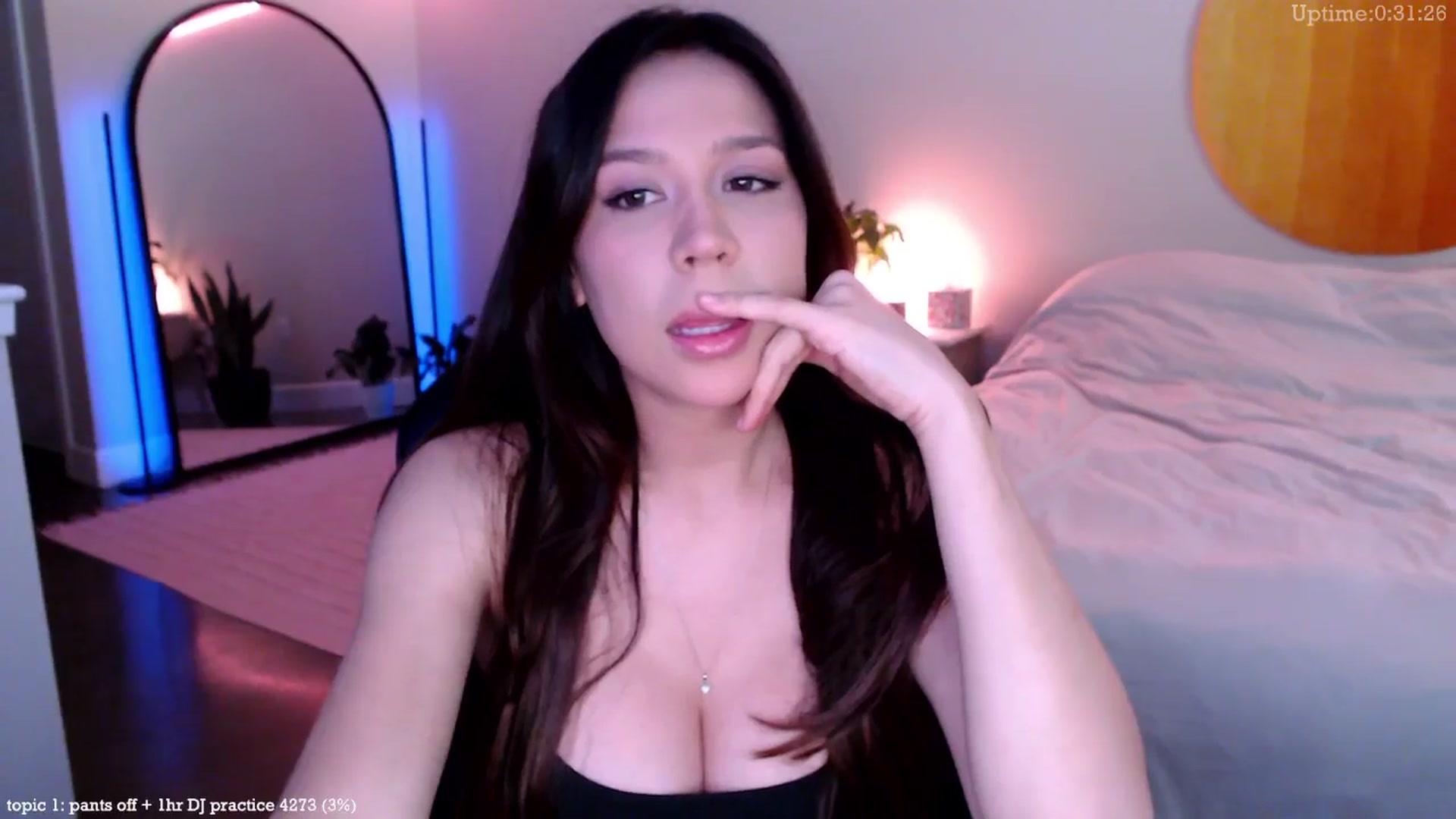 Gallery image thumbnail from Marie's myfreecams stream on, 02/06/2025, 20:55 image 9 of 20