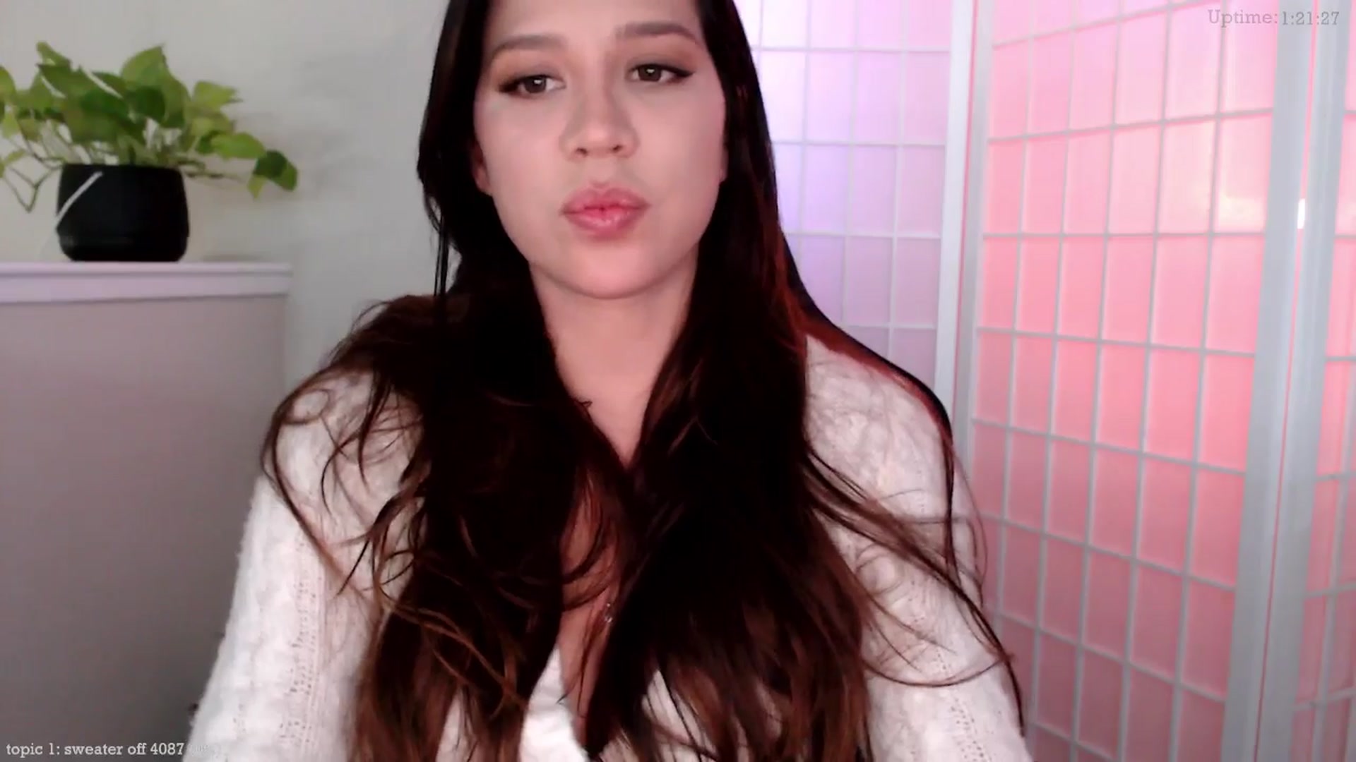 Gallery image thumbnail from Marie's myfreecams stream on, 02/22/2025, 01:44 image 9 of 20