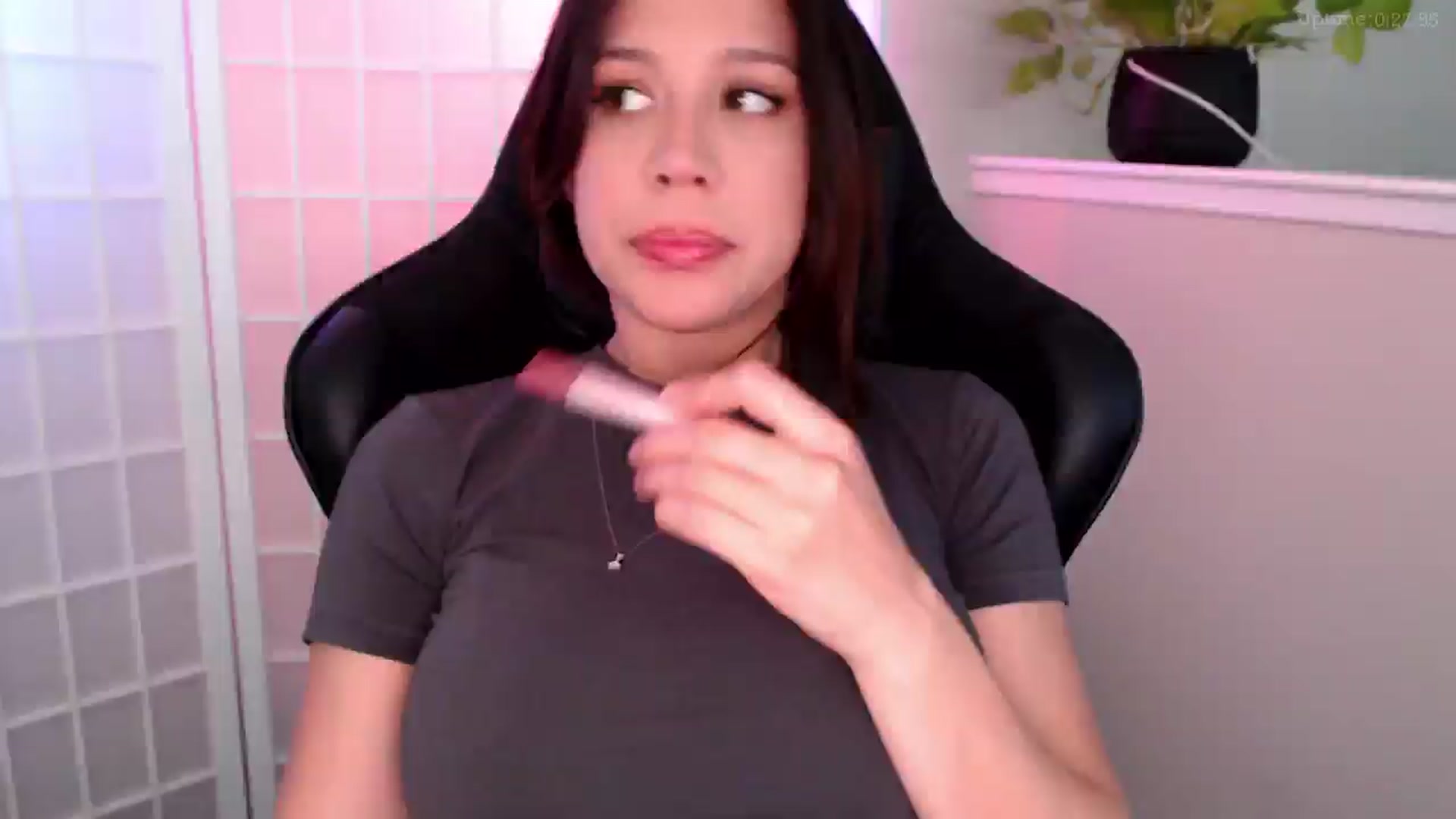 Gallery image thumbnail from Marie's myfreecams stream on, 02/25/2025, 22:44 image 10 of 20
