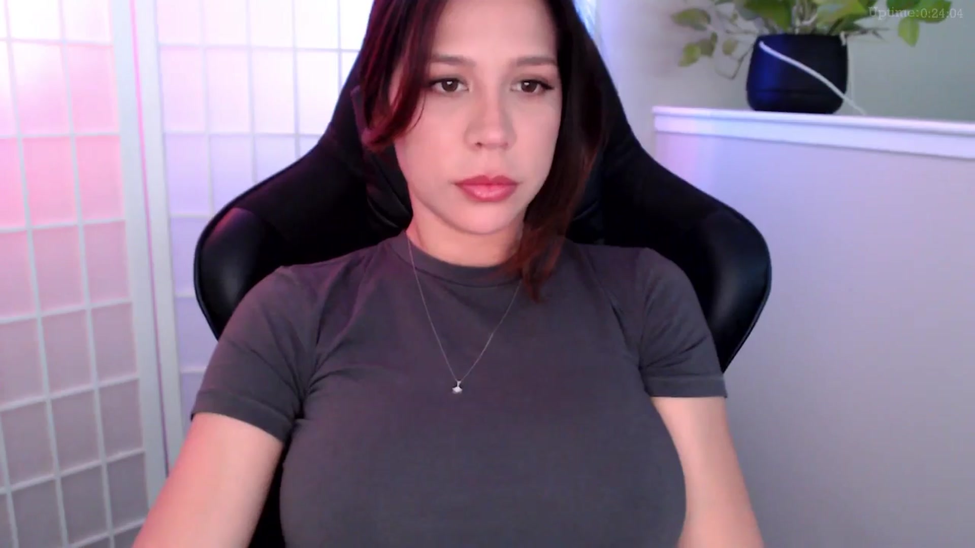 Gallery image thumbnail from Marie's myfreecams stream on, 02/25/2025, 22:44 image 8 of 20