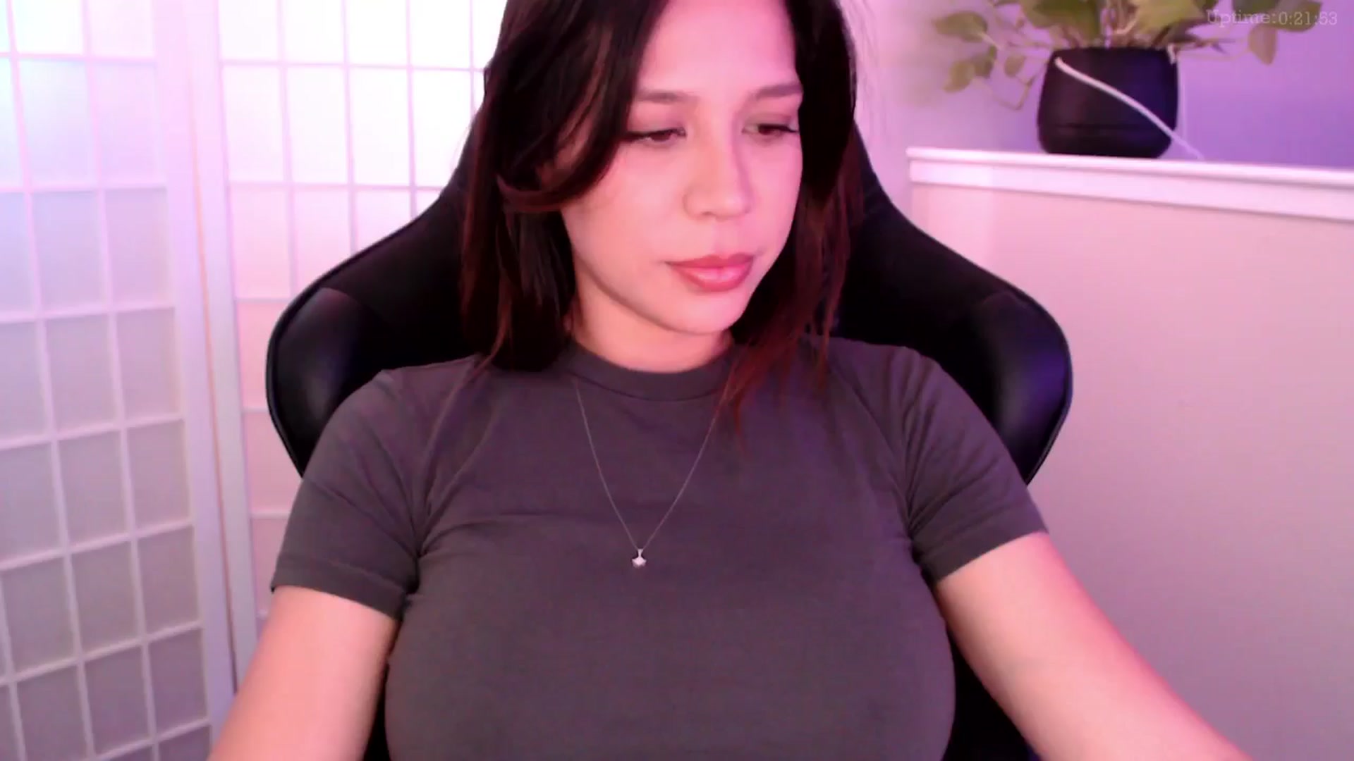 Gallery image thumbnail from Marie's myfreecams stream on, 02/25/2025, 22:44 image 7 of 20