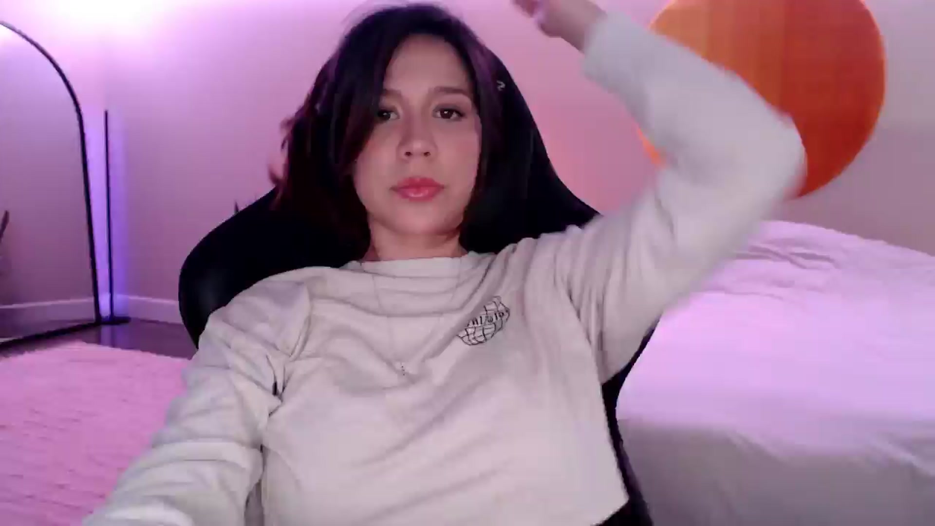 Gallery image thumbnail from Marie's myfreecams stream on, 03/13/2025, 22:23 image 9 of 20