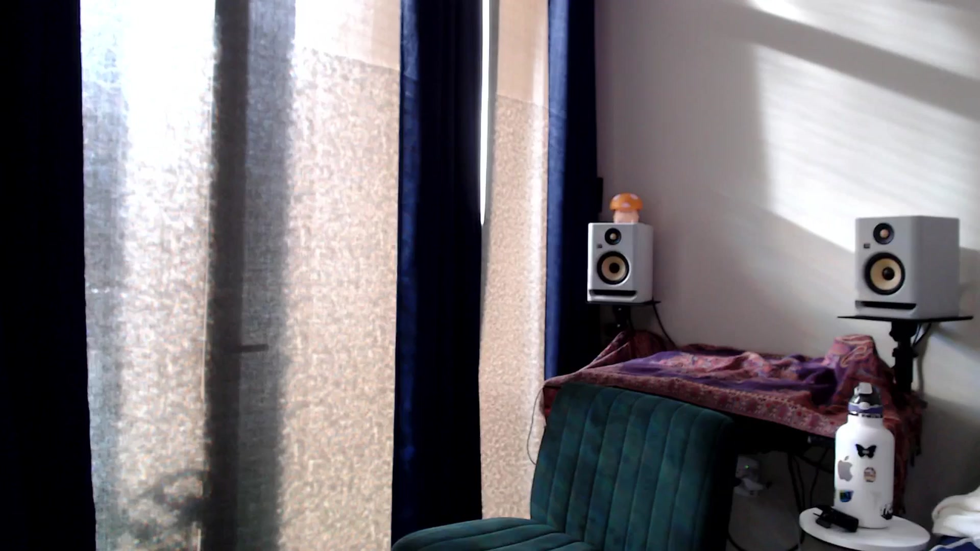 Gallery image thumbnail from Marie's myfreecams stream on, 03/14/2025, 24:01 image 12 of 20