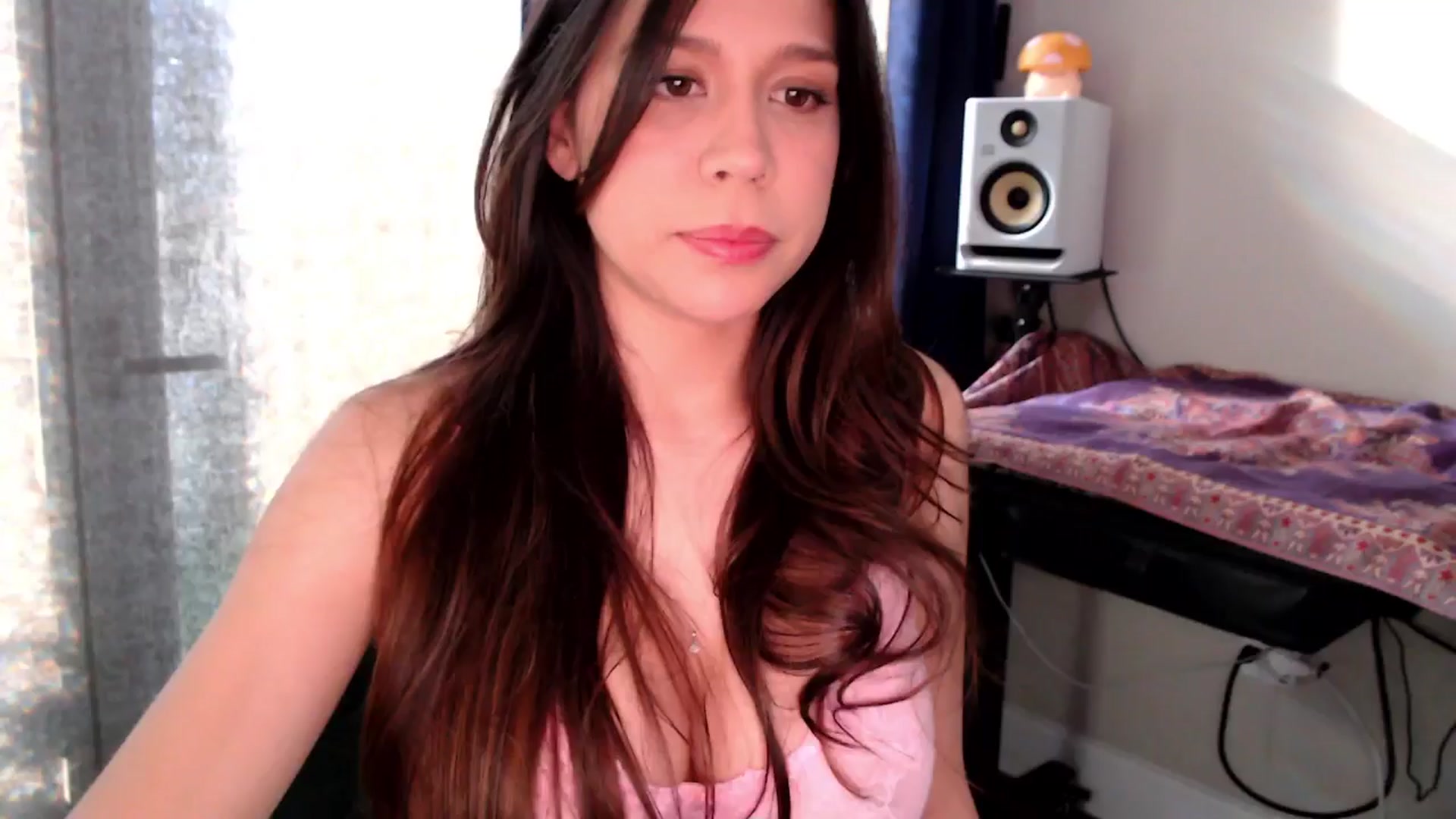 Gallery image thumbnail from Marie's myfreecams stream on, 03/14/2025, 24:01 image 4 of 20