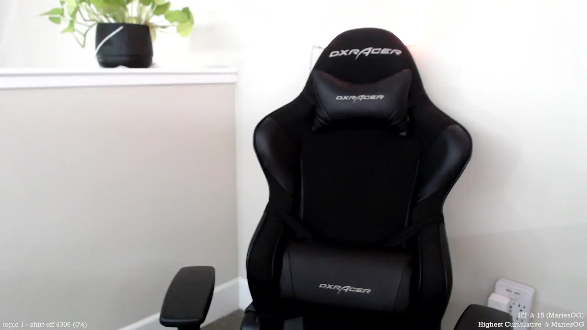 Gallery image thumbnail from Marie's myfreecams stream on, 04/02/2025, 21:47 image 5 of 20