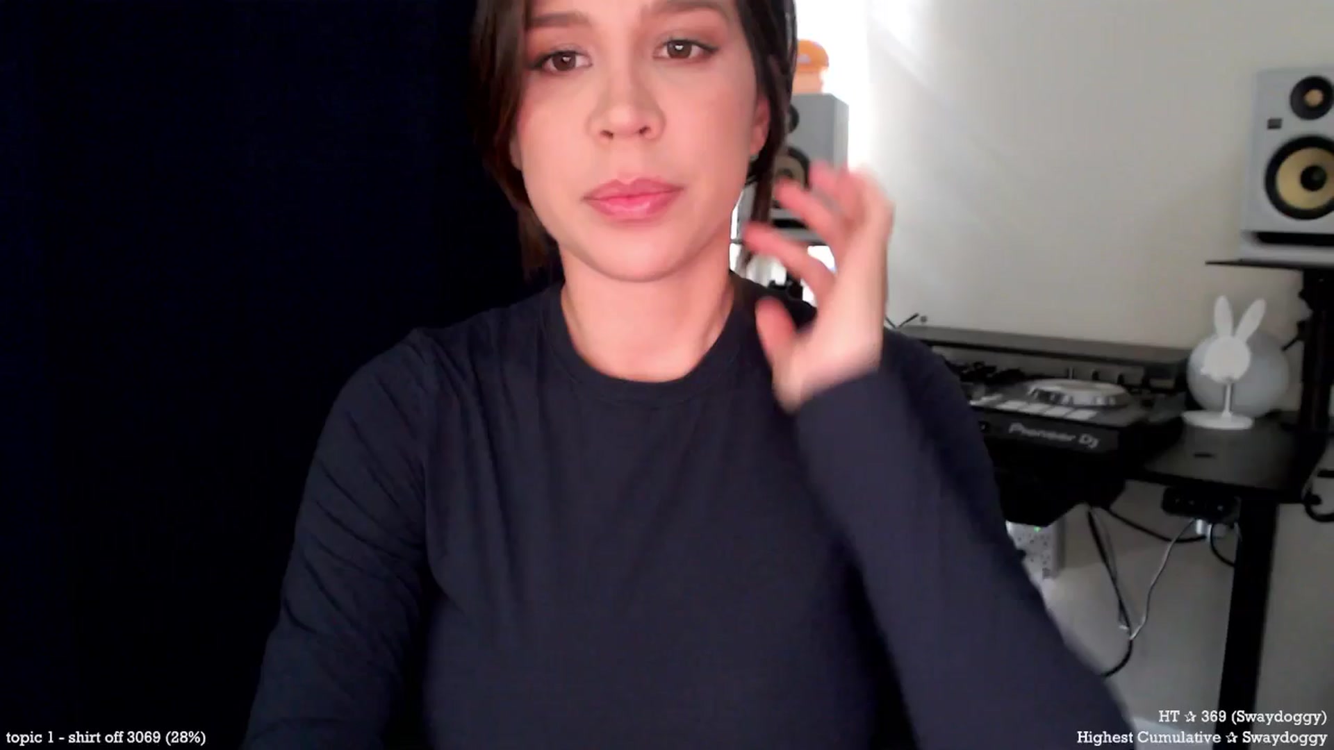 Gallery image thumbnail from Marie's myfreecams stream on, 04/02/2025, 23:01 image 16 of 20