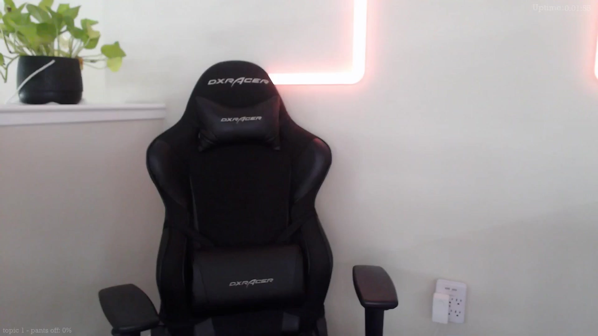 Gallery image thumbnail from Marie's myfreecams stream on, 04/04/2025, 24:05 image 1 of 20