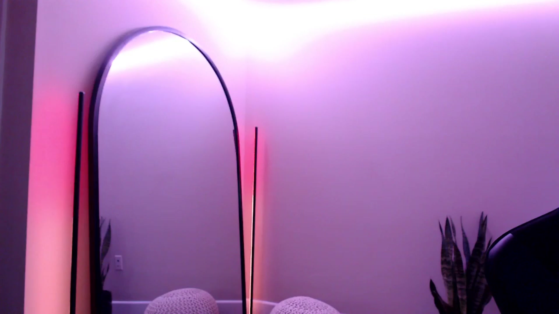 Gallery image thumbnail from Marie's myfreecams stream on, 04/09/2025, 24:35 image 5 of 20