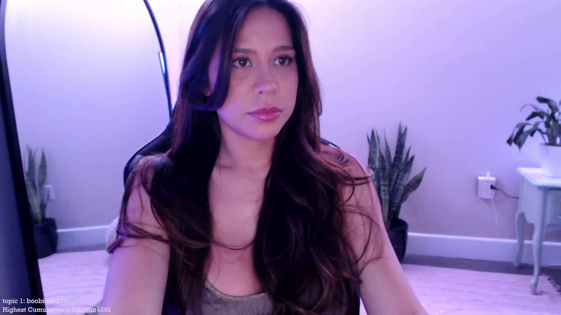 Gallery image thumbnail from Marie's myfreecams stream on, 05/28/2025, 23:42 image 12 of 20