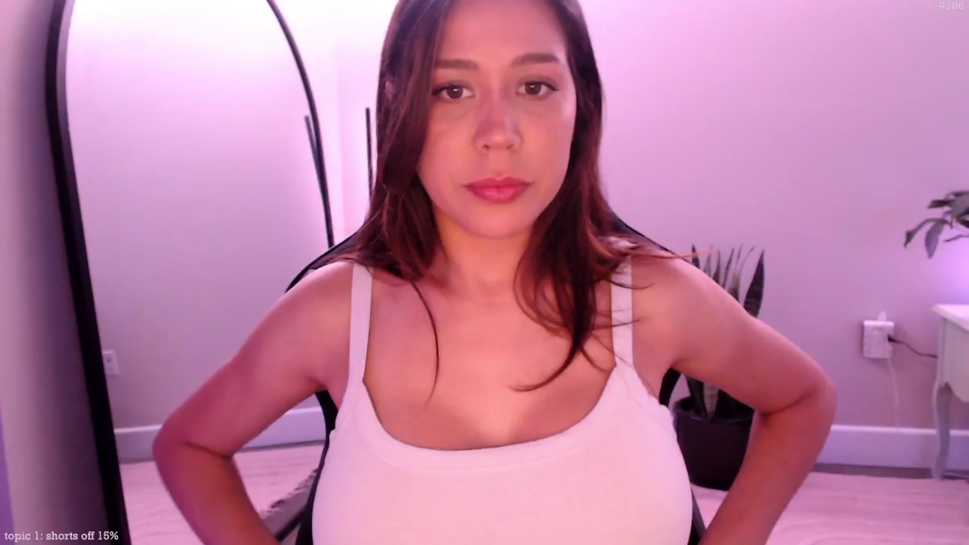 Gallery image thumbnail from Marie's myfreecams stream on, 06/25/2025, 21:37 image 4 of 20