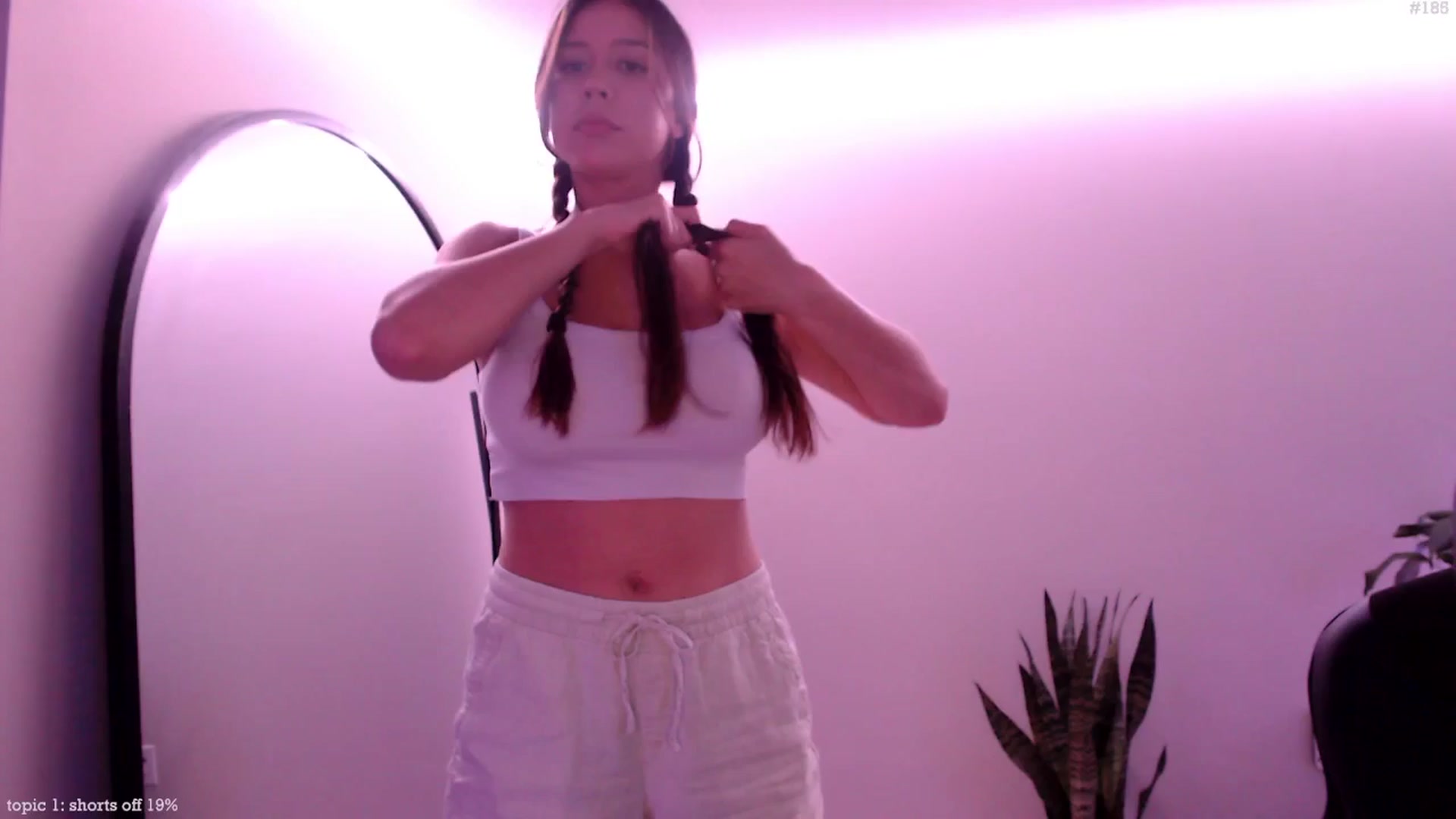 Gallery image thumbnail from Marie's myfreecams stream on, 06/25/2025, 21:37 image 8 of 20