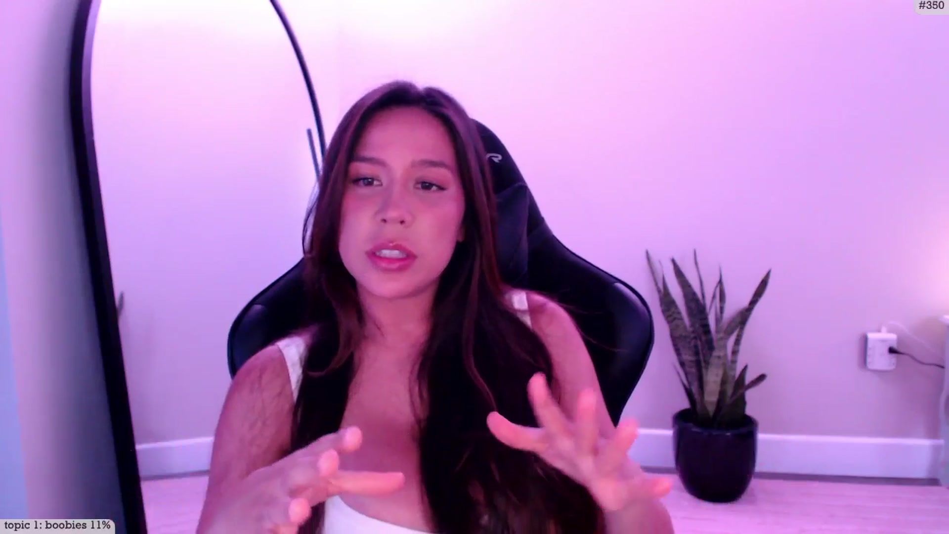 Gallery image thumbnail from Marie's myfreecams stream on, 07/10/2025, 05:09 image 12 of 20