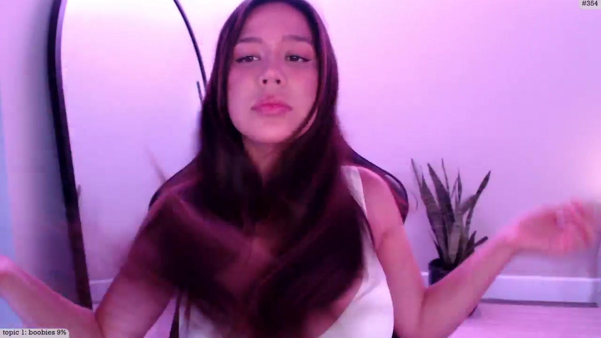 Gallery image thumbnail from Marie's myfreecams stream on, 07/10/2025, 05:09 image 11 of 20