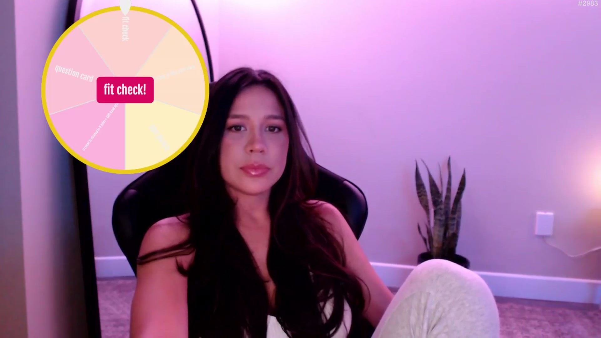 Gallery image thumbnail from Marie's myfreecams stream on, 08/15/2025, 03:04 image 4 of 20