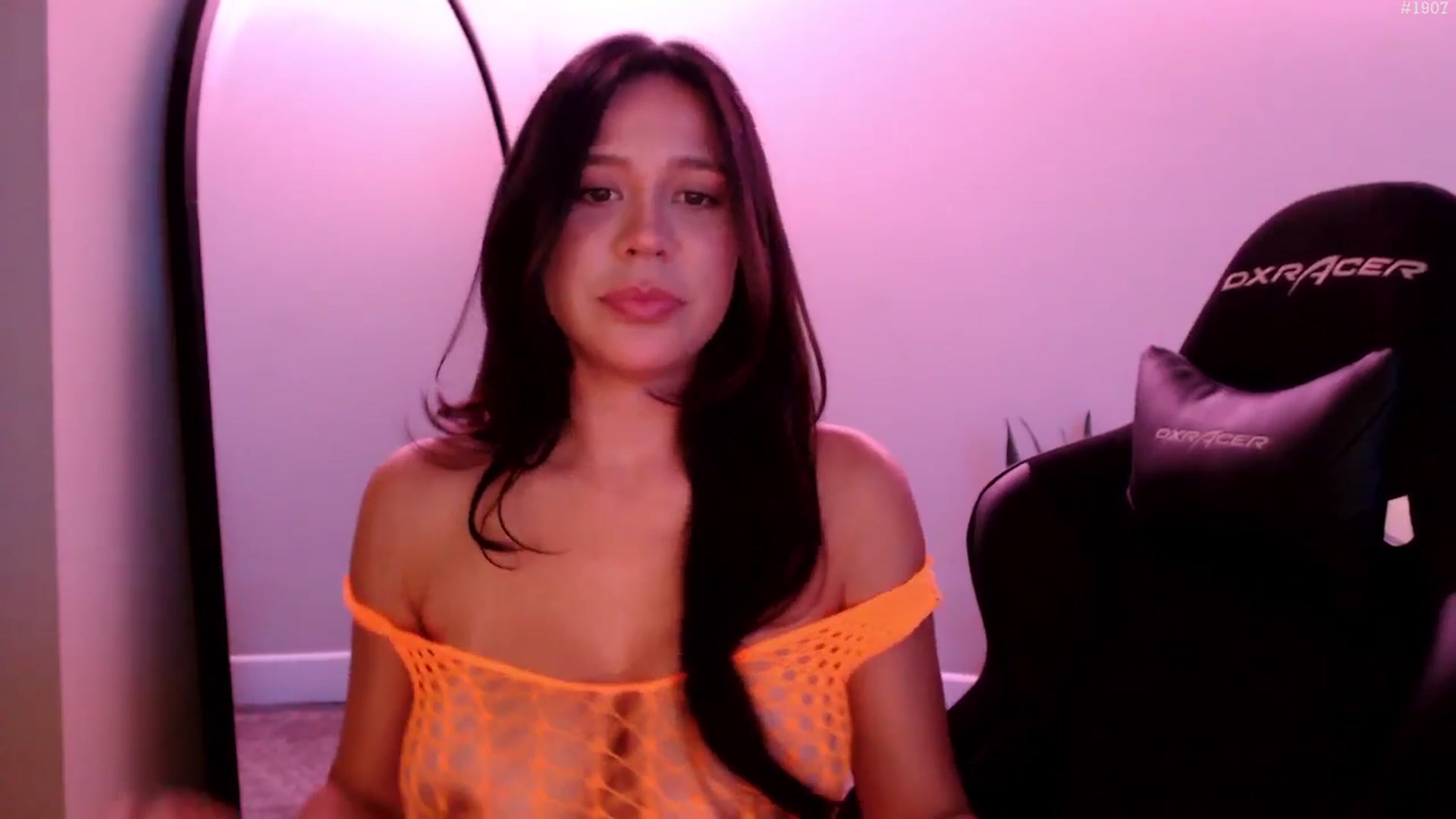 Gallery image thumbnail from Marie's myfreecams stream on, 08/15/2025, 03:04 image 15 of 20