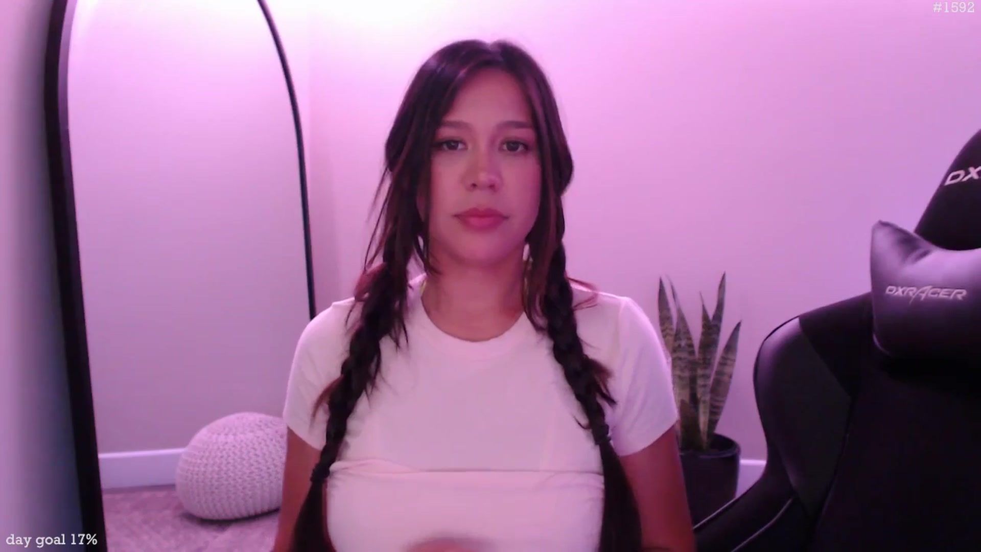 Gallery image thumbnail from Marie's myfreecams stream on, 09/08/2025, 20:35 image 18 of 20